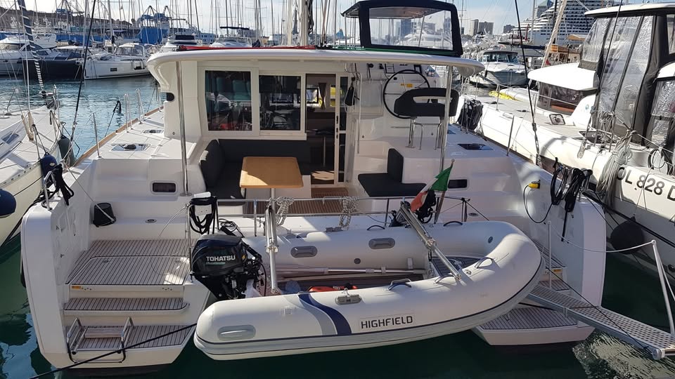 Lagoon 40 — photo 16