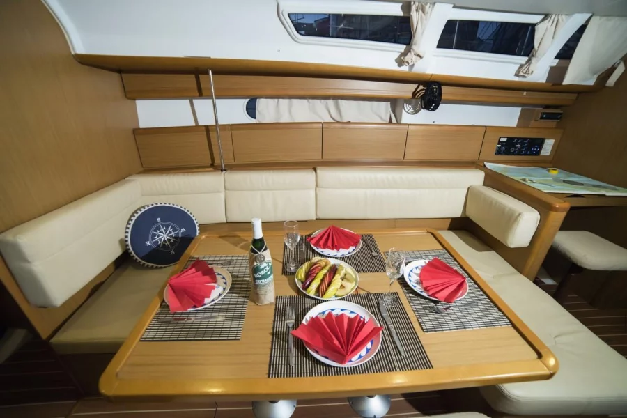 Sun Odyssey 44 i (Eleni)  - 2