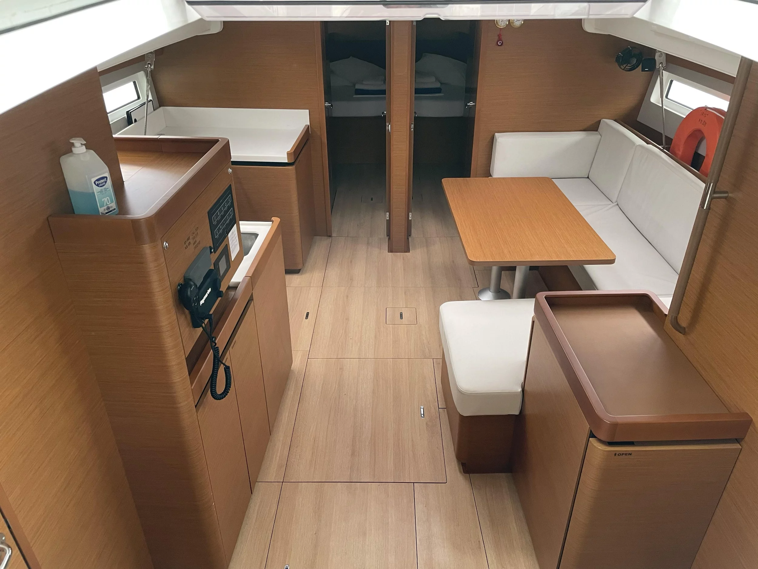 Sun Odyssey 490 (Iris) Interior image - 6