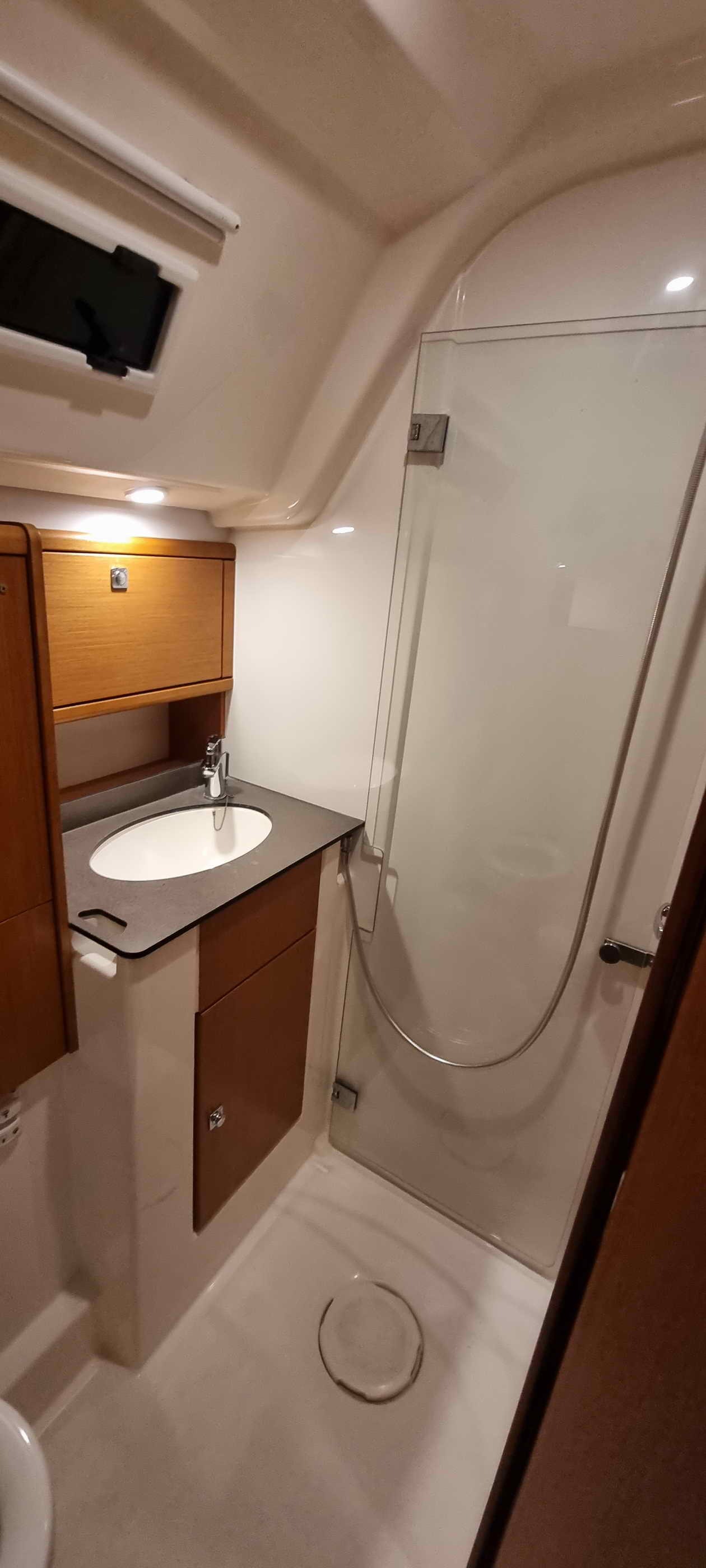 Bavaria Cruiser 51 (5 cab.) — photo 10