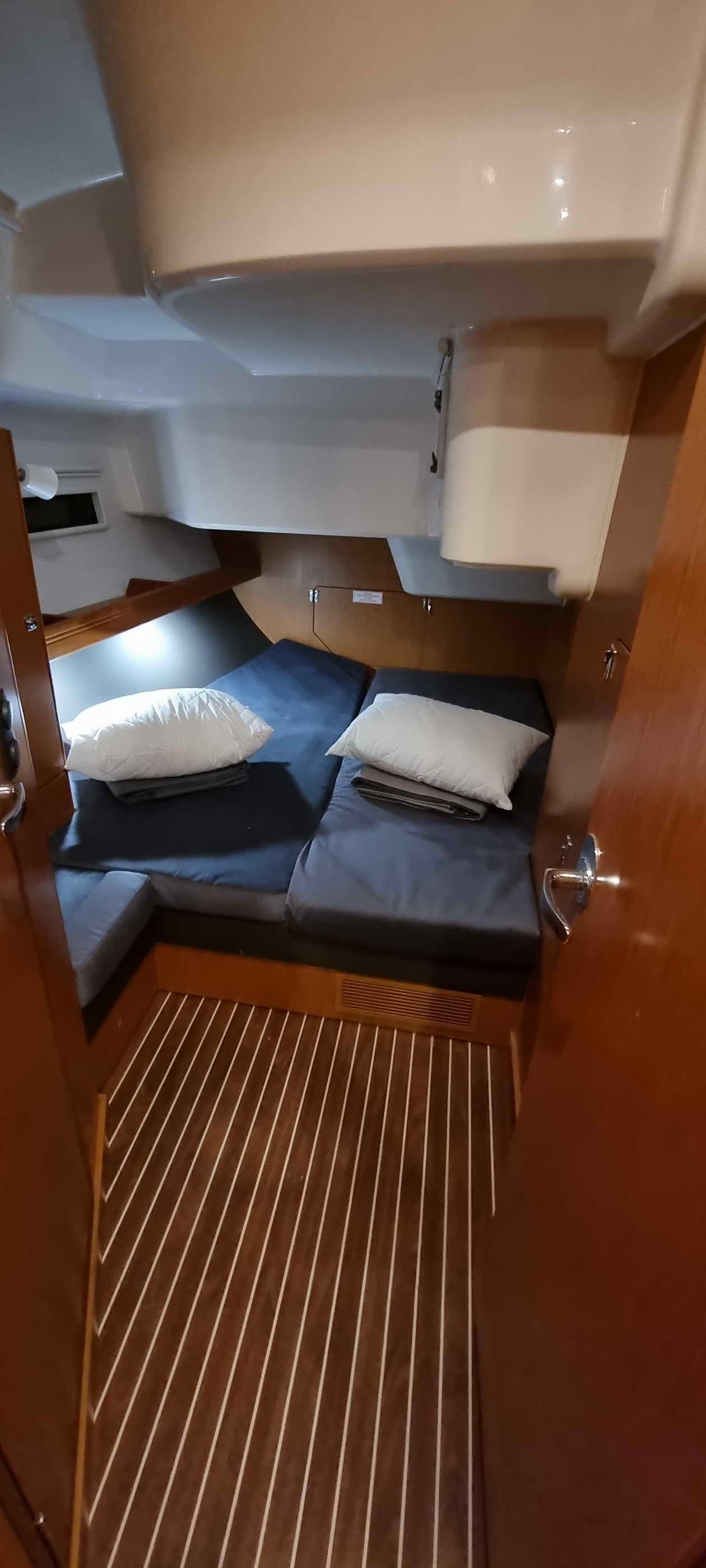 Bavaria Cruiser 51 (5 cab.) — photo 13