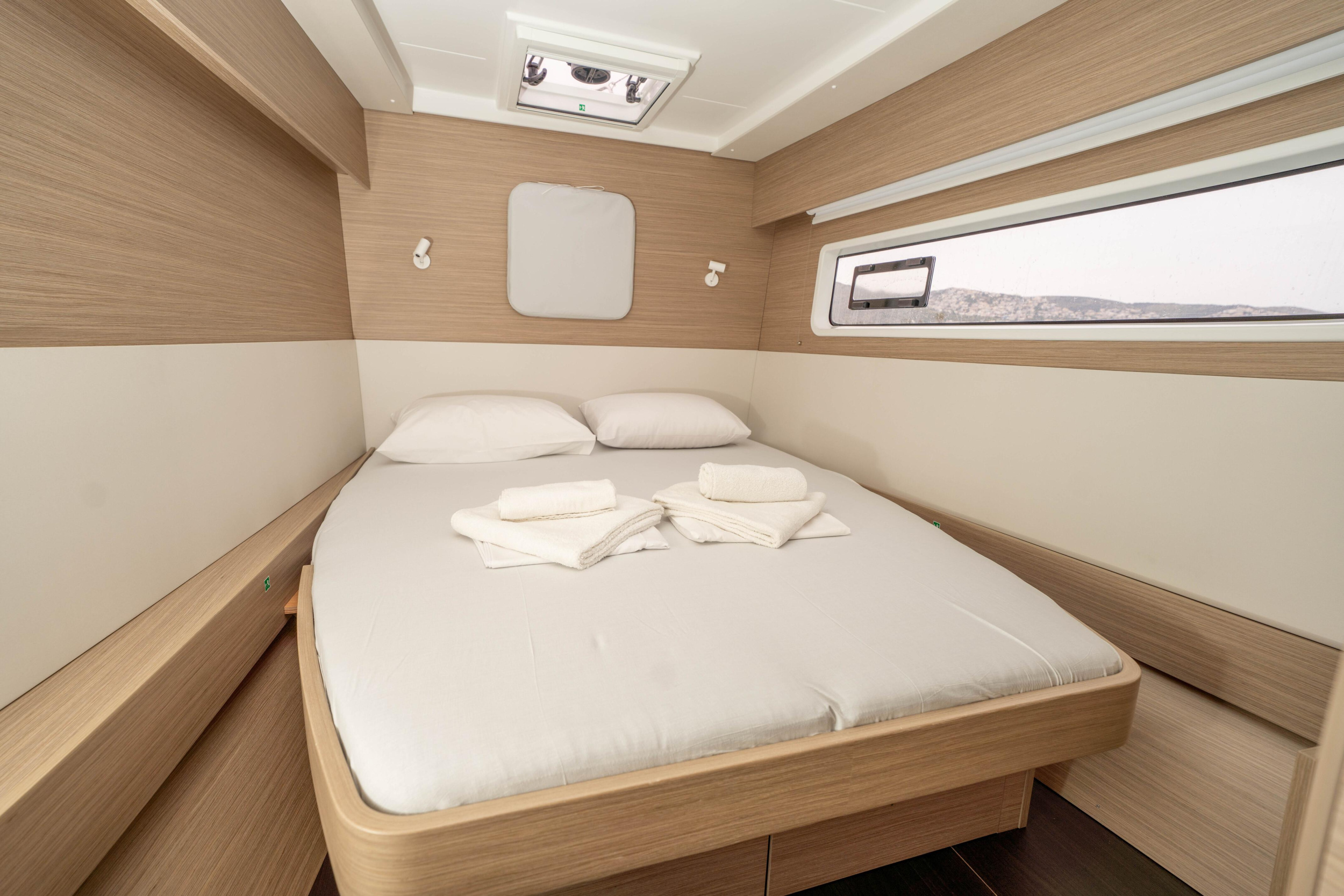 Lagoon 43 — photo 15