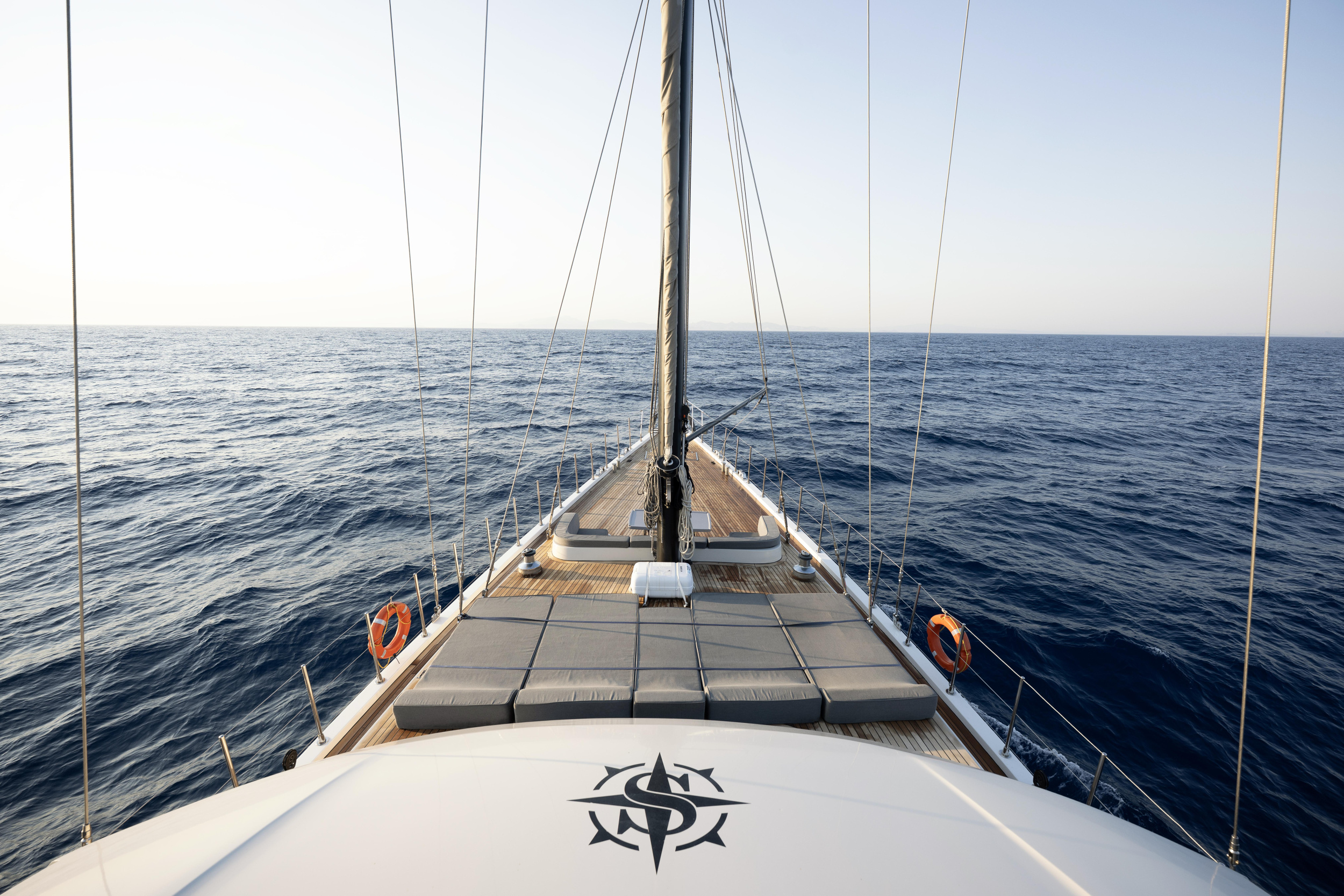 Motor sailer — photo 15
