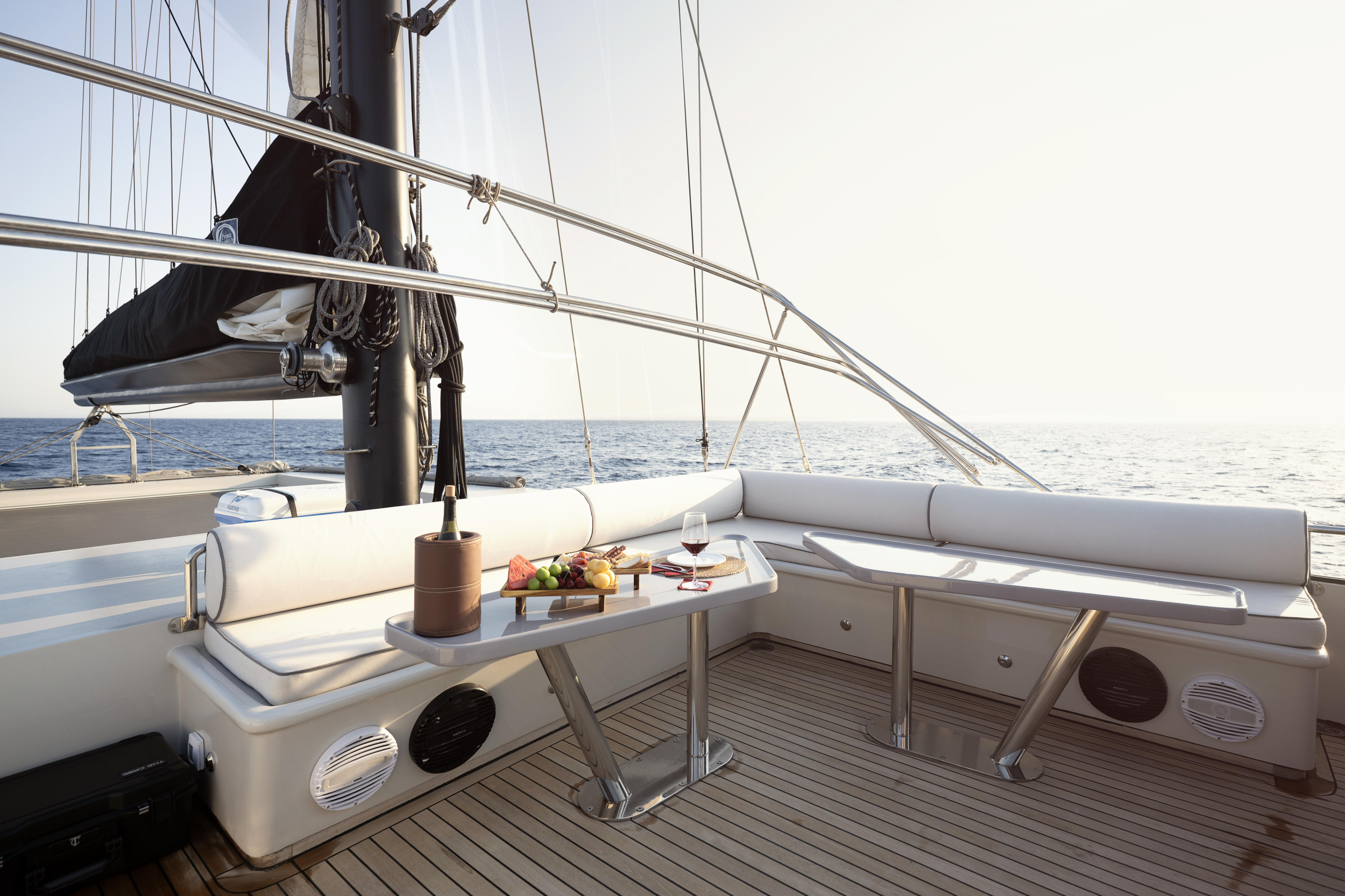 Motor sailer — photo 8