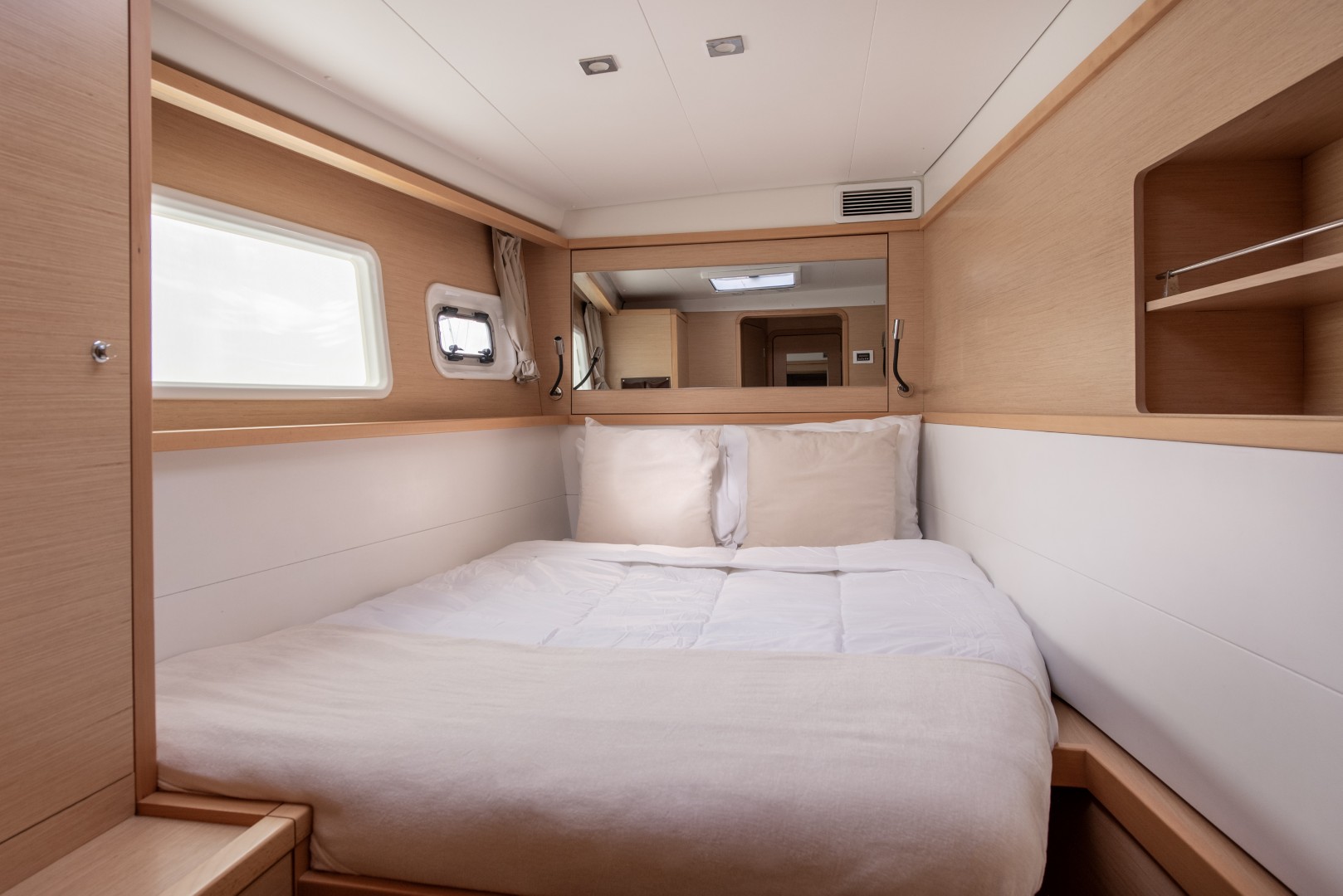 Lagoon 450 Fly — photo 6