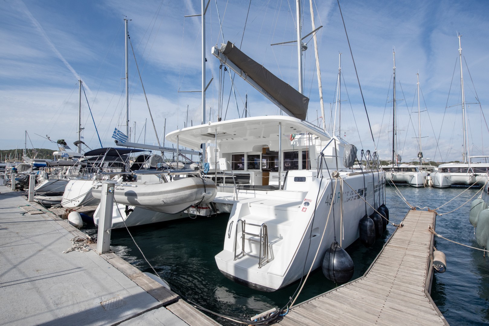 Lagoon 450 Fly — photo 27