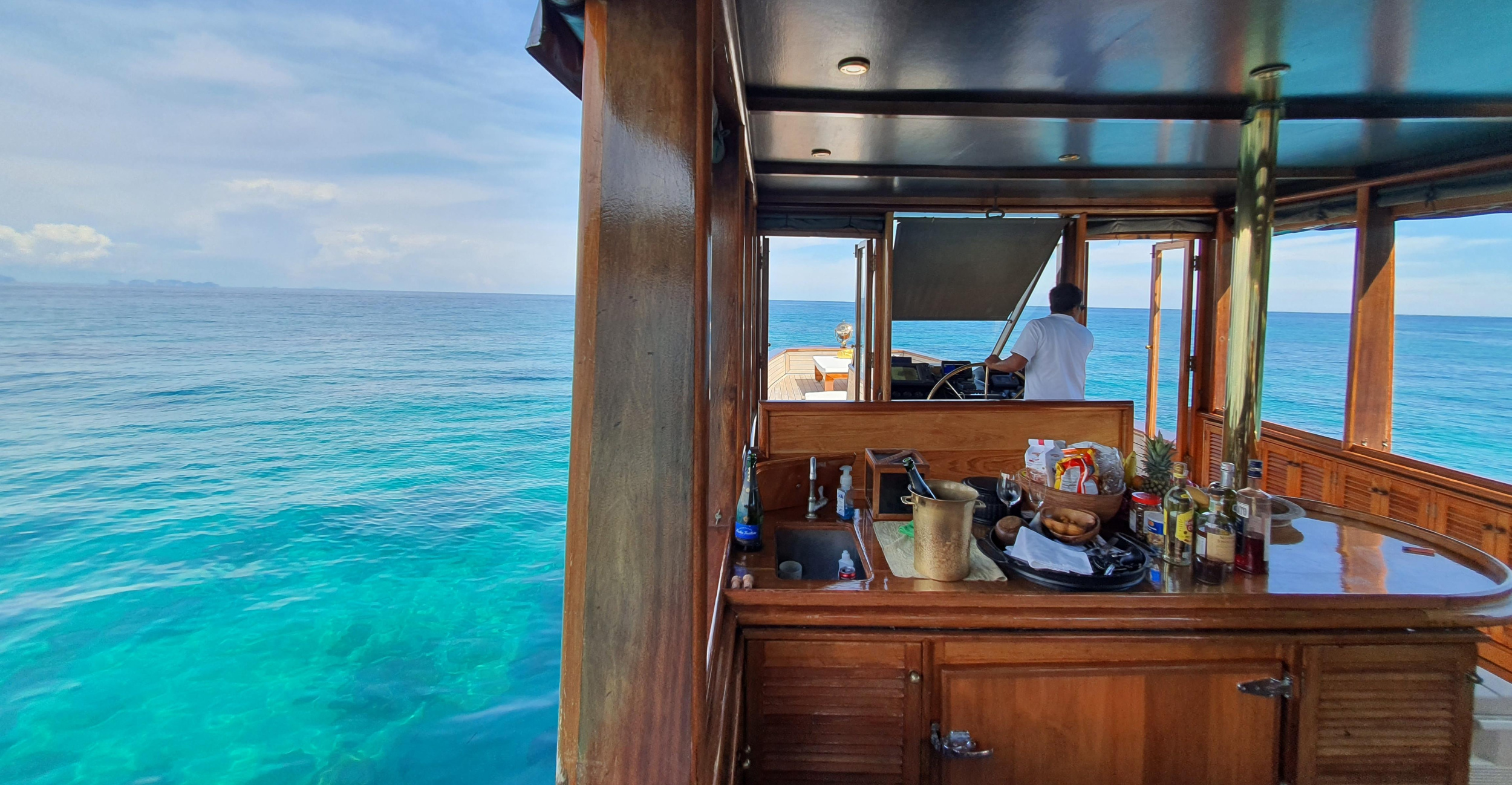 Motoryacht Maha Bhetra — photo 9