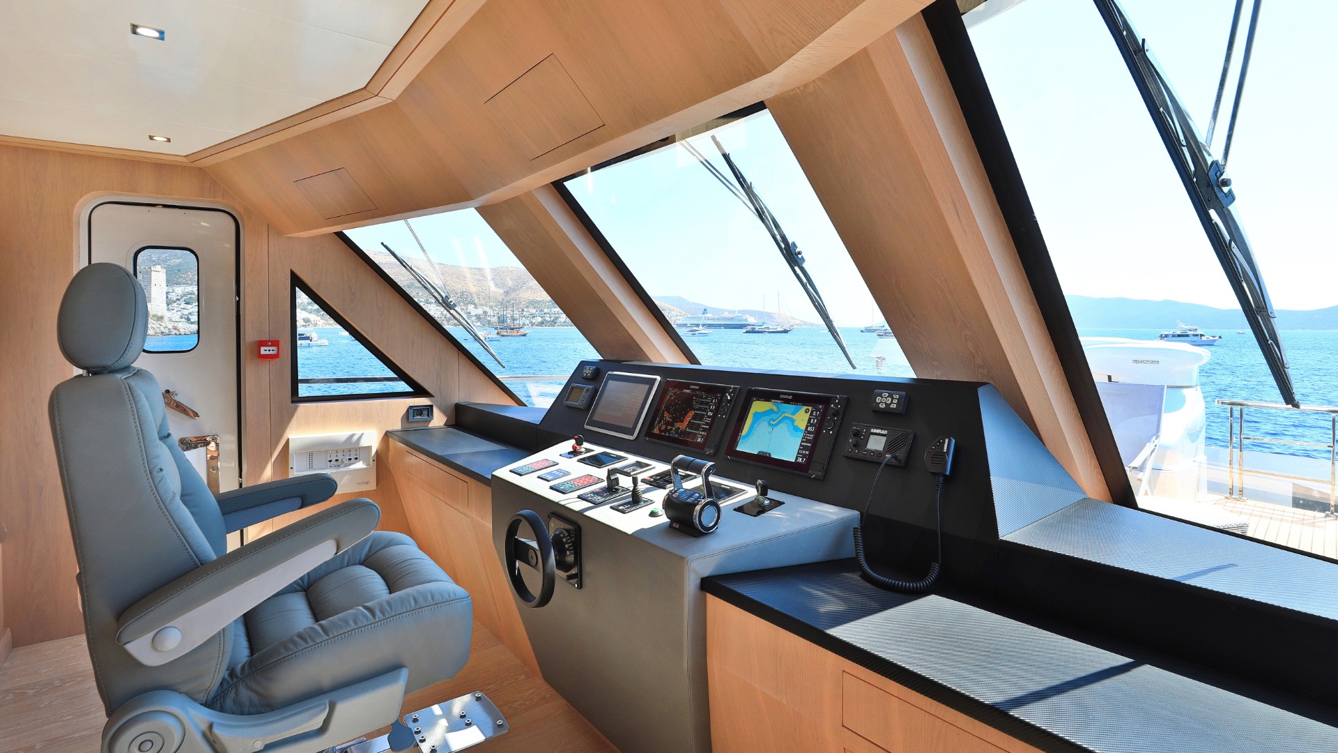 Aegean Explorer M26 — photo 12