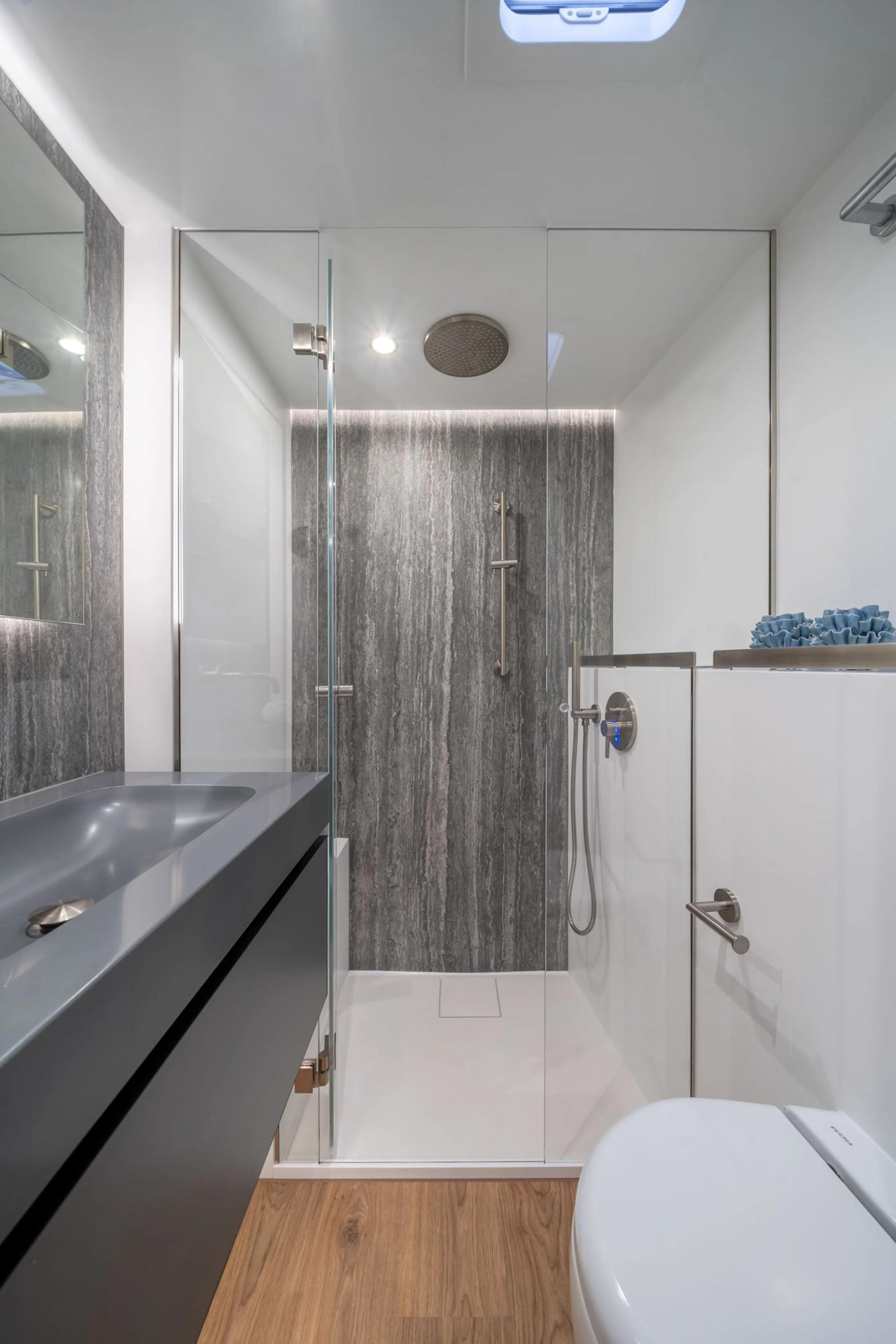 Sunreef 70 — photo 2