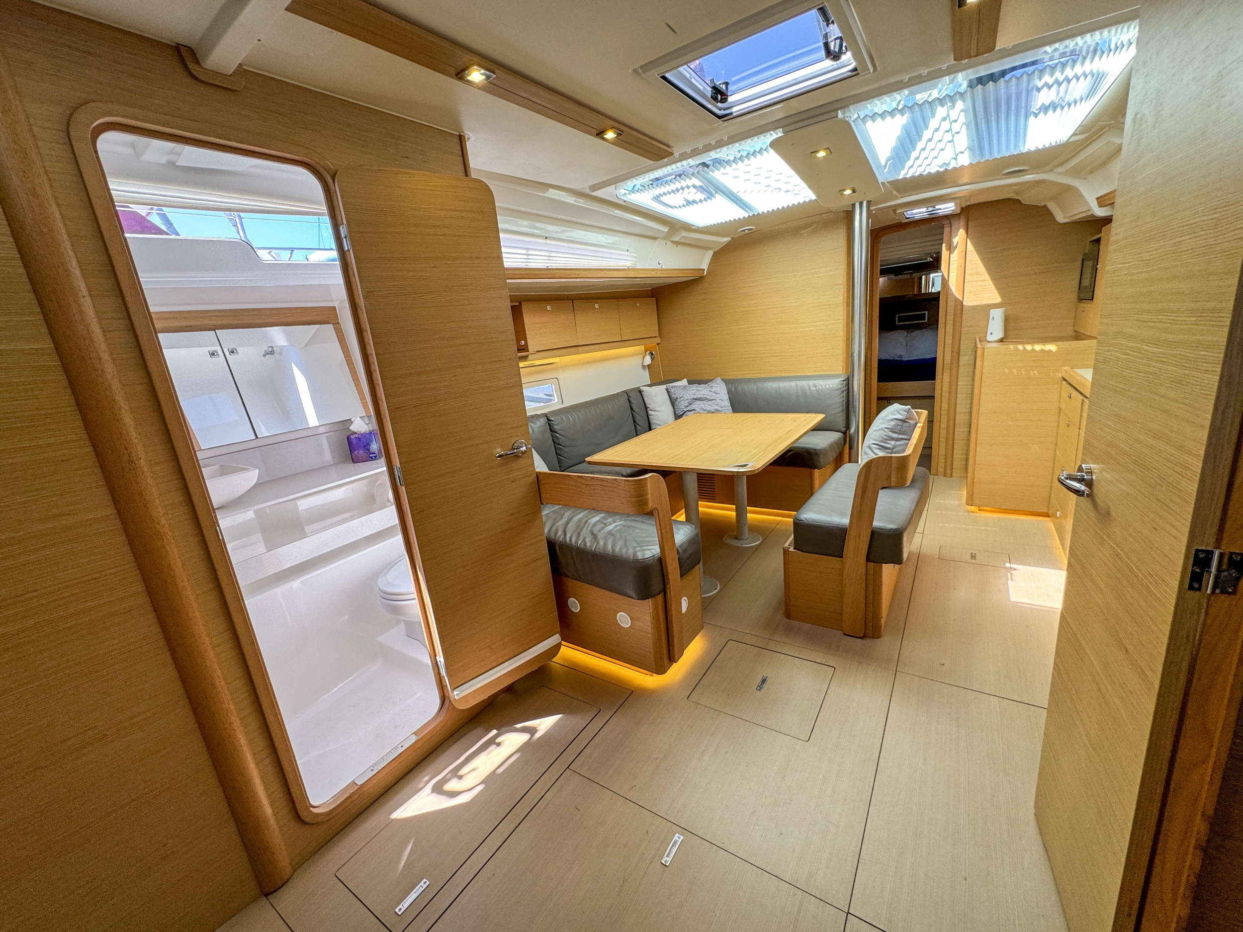 Dufour 430 — photo 10