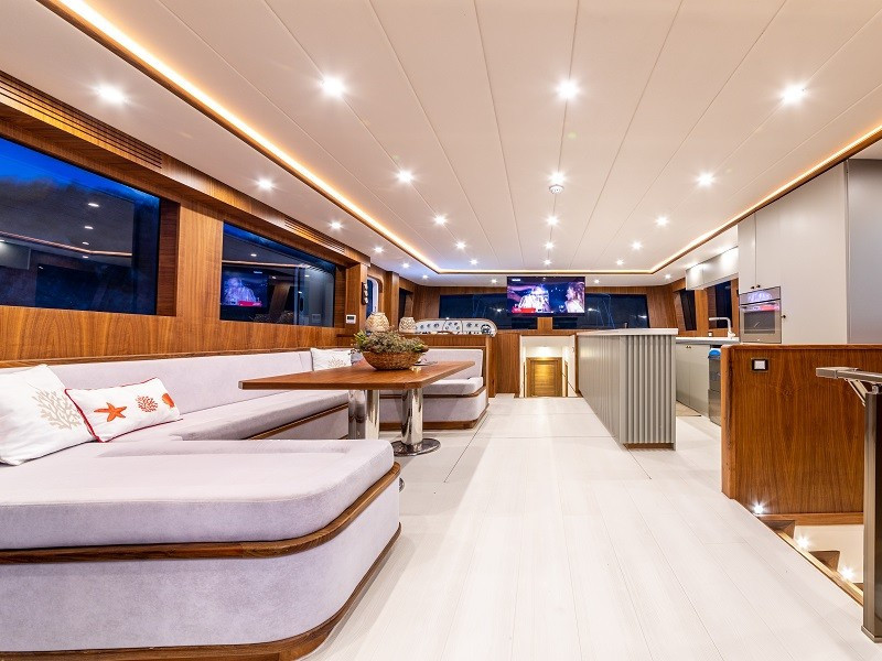 Motoryacht — photo 32