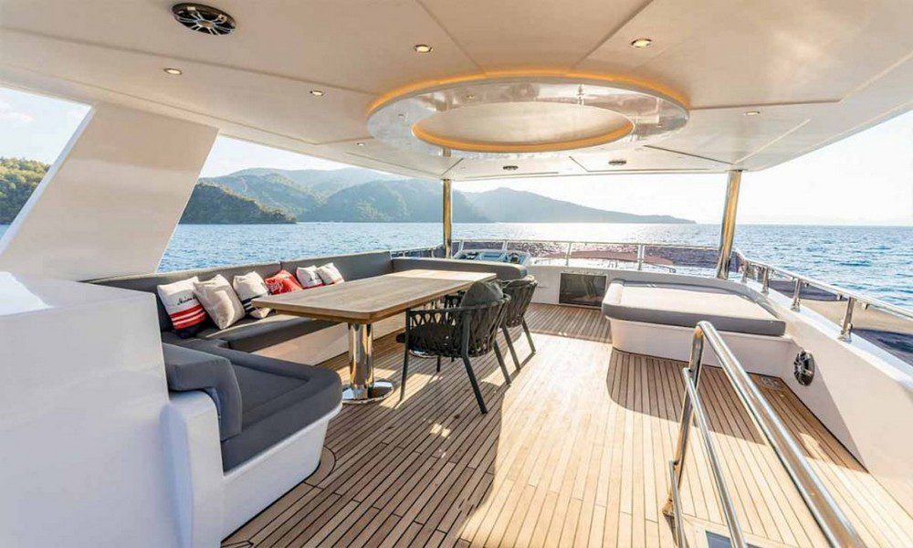 Motoryacht — photo 6