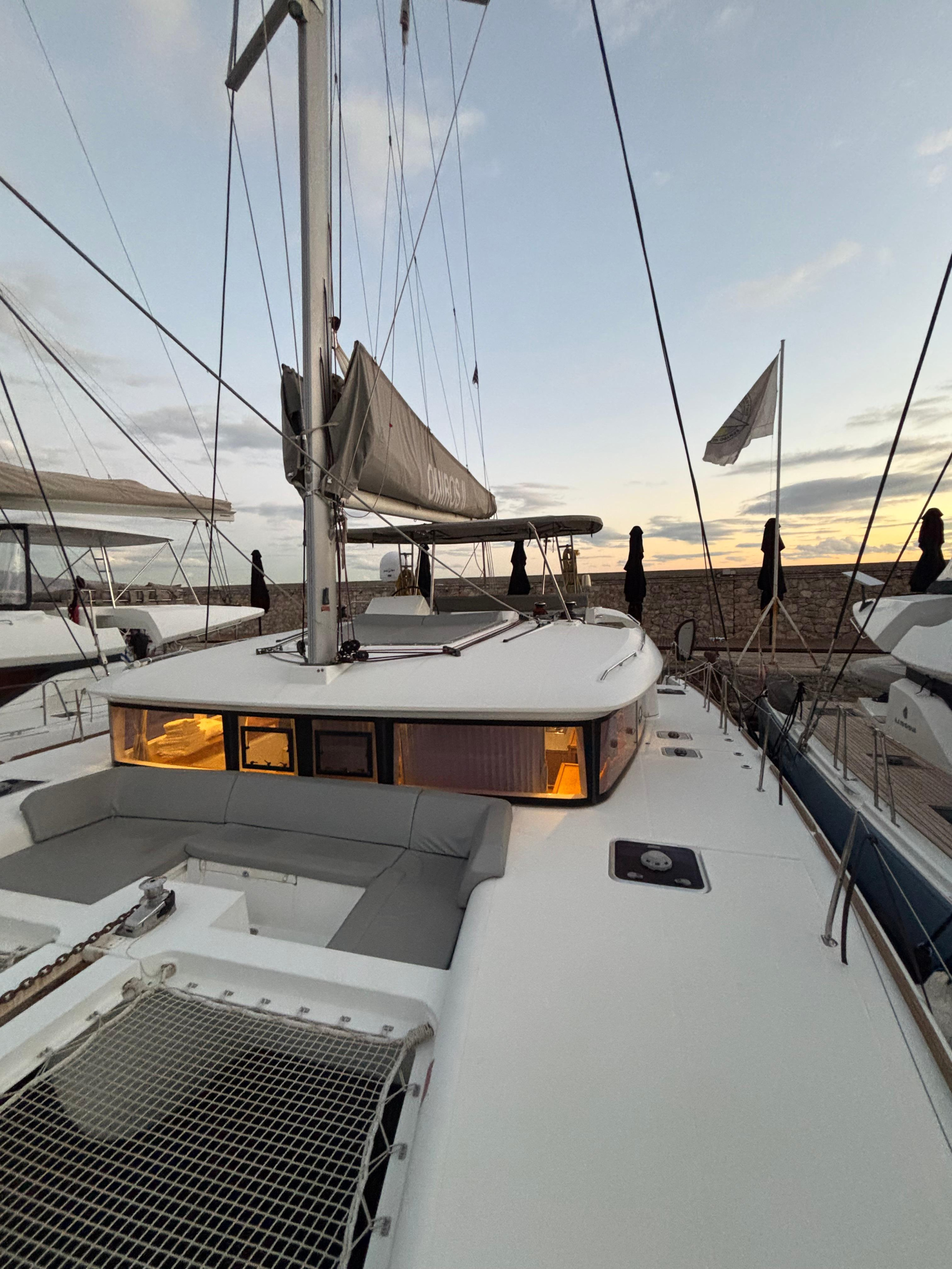 Lagoon 450 Flybridge — photo 8