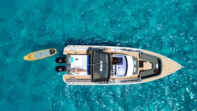 Fjord 38 Express — photo 11