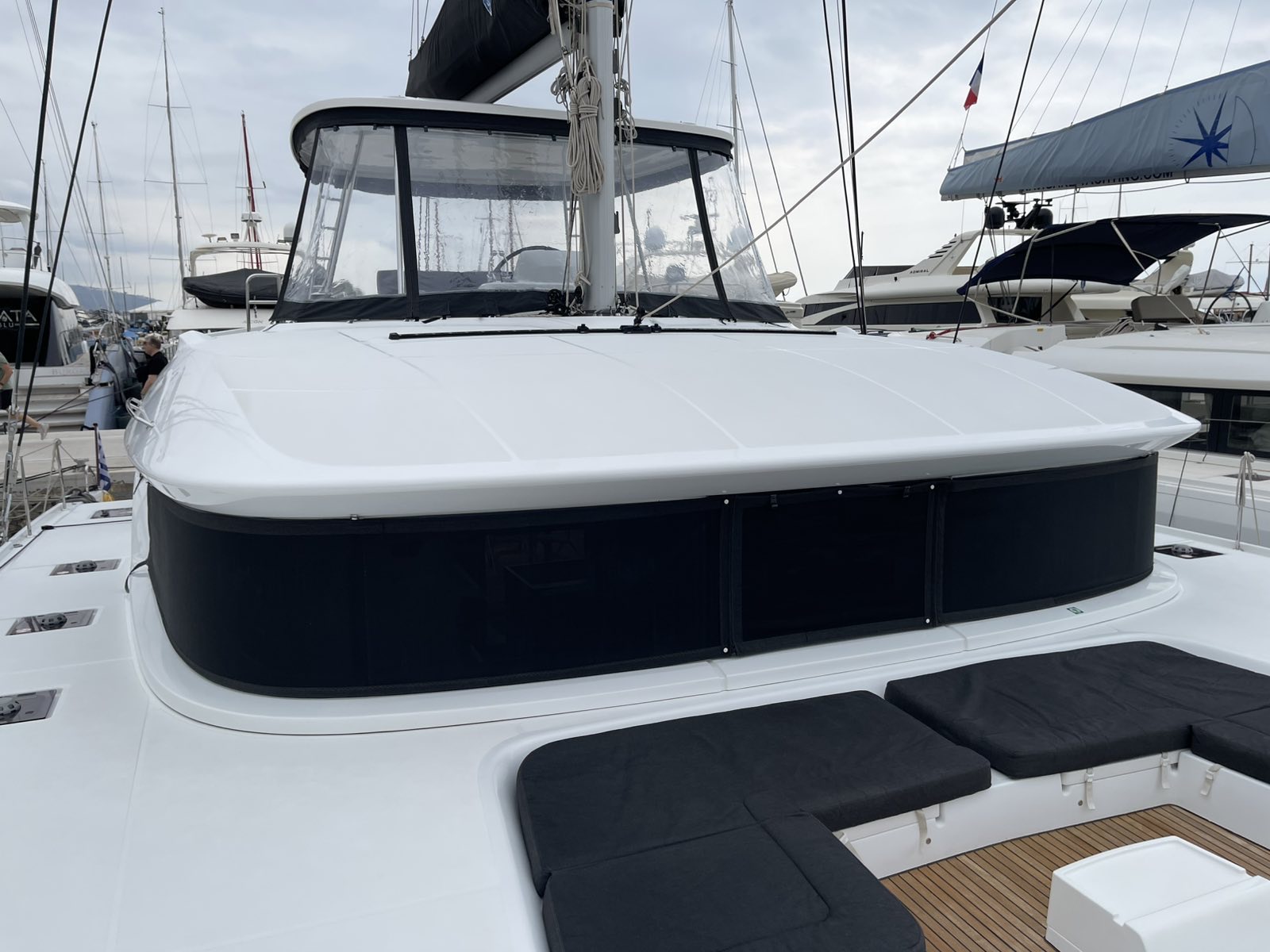 Lagoon 50 — photo 13