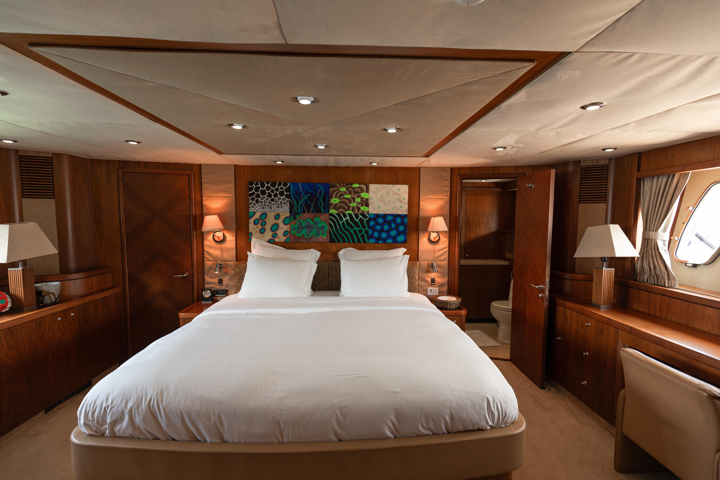 Sunseeker 90 — photo 20