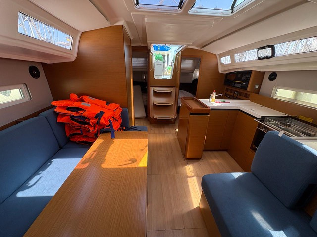 Sun Odyssey 410 — photo 12