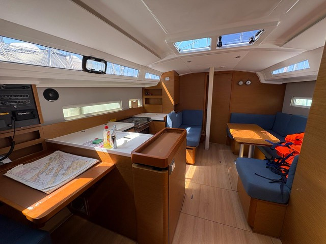 Sun Odyssey 410 — photo 10