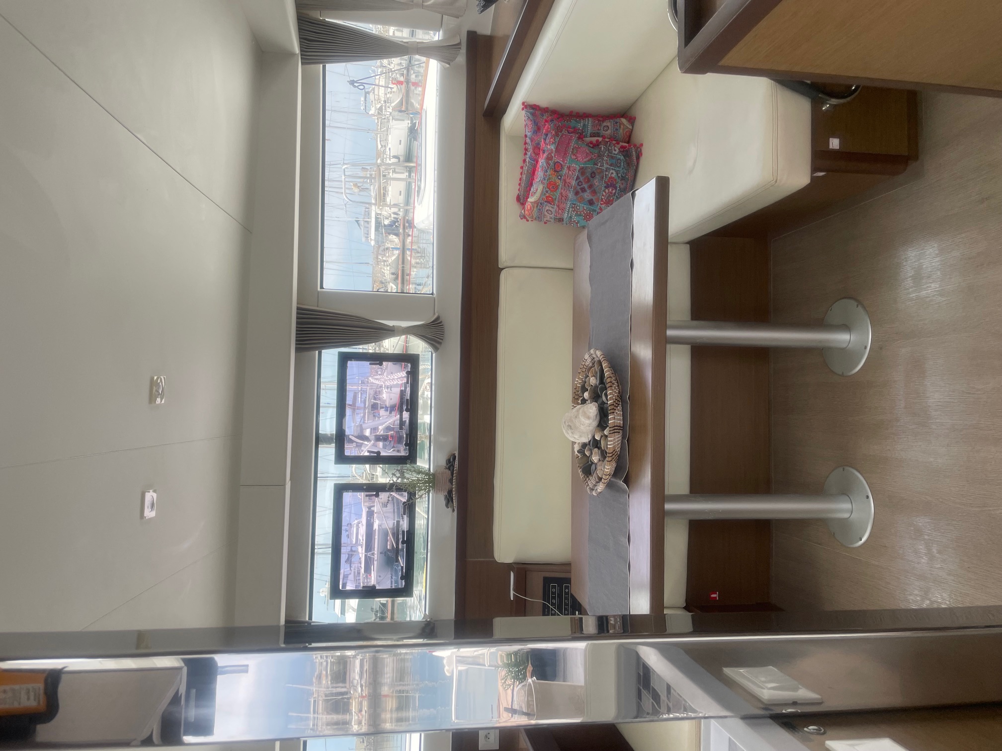 Lagoon 40 (4 cab.) — photo 23