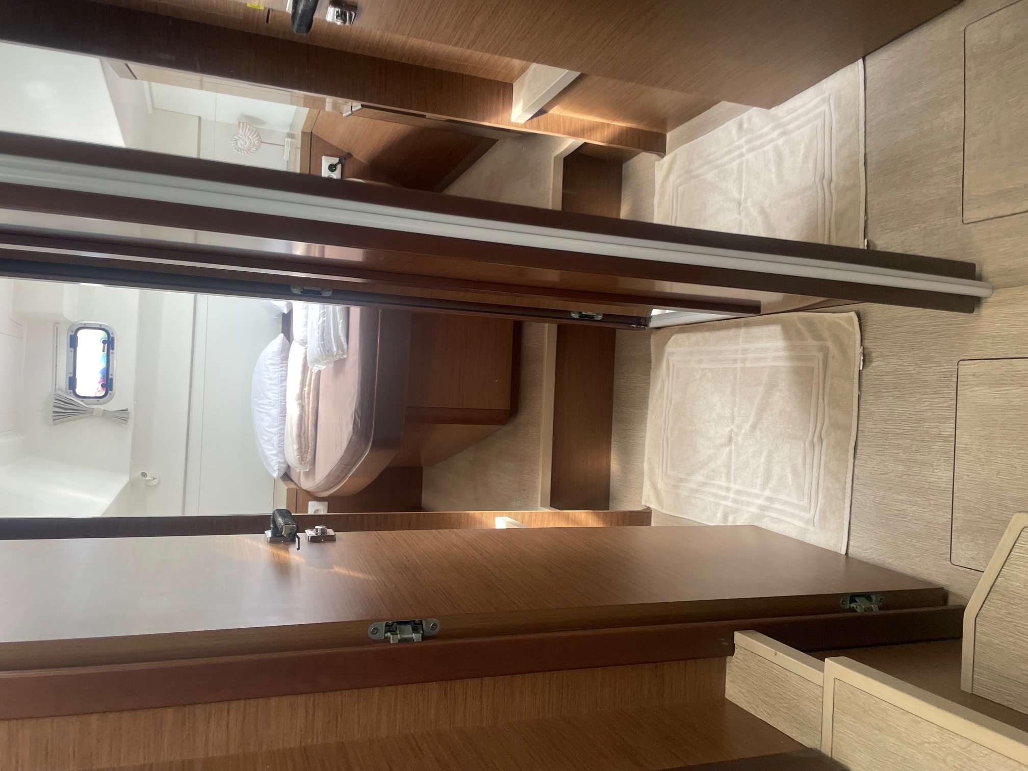 Lagoon 40 (4 cab.) — photo 7