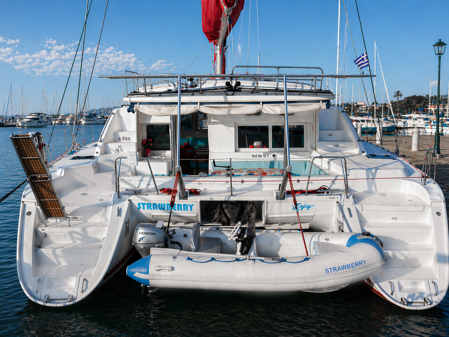 Lagoon 440 — photo 1