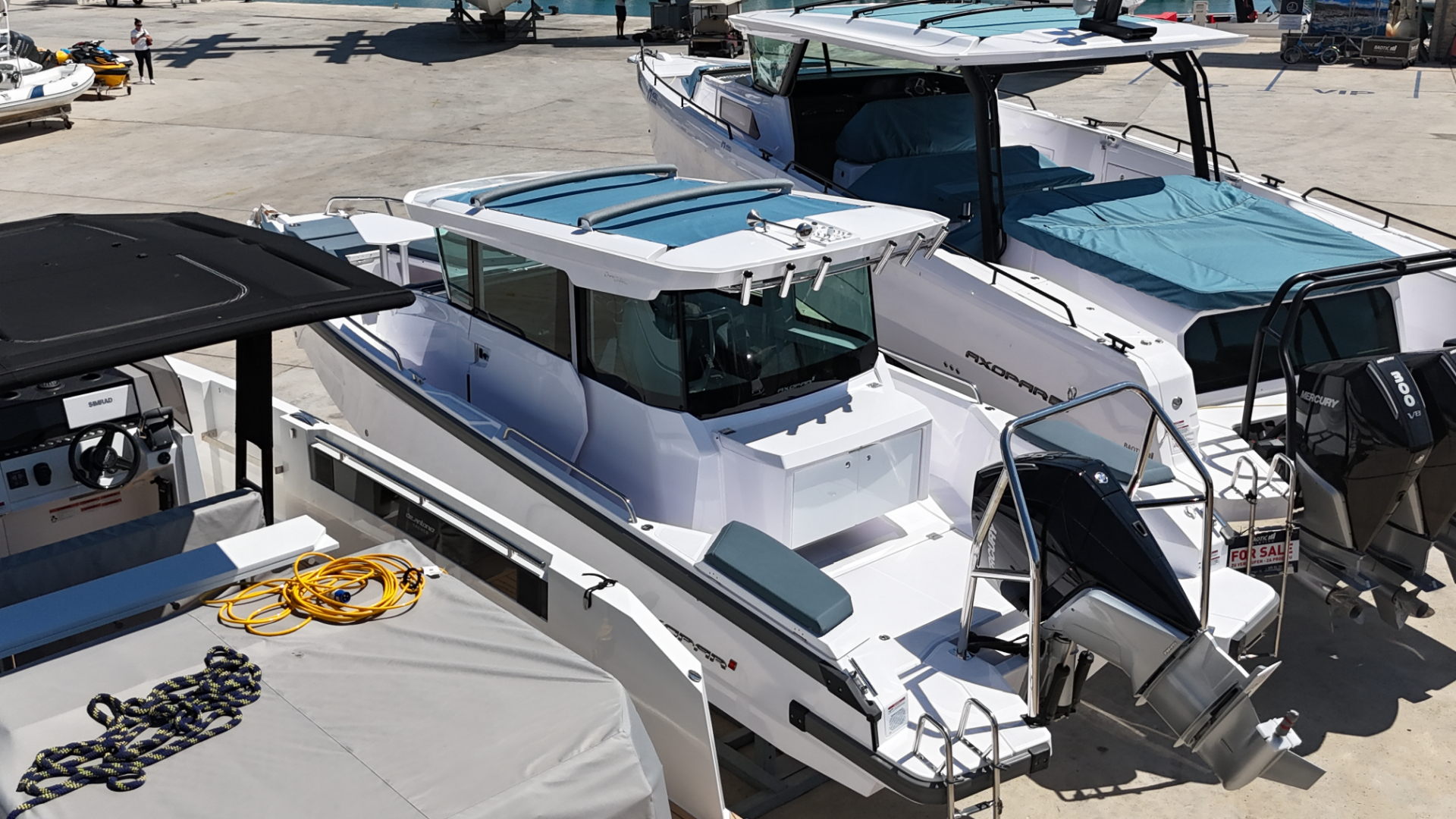 Axopar 29 XC Cross Cabin — photo 23