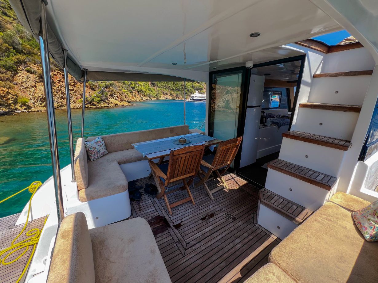 Motoryacht — photo 8