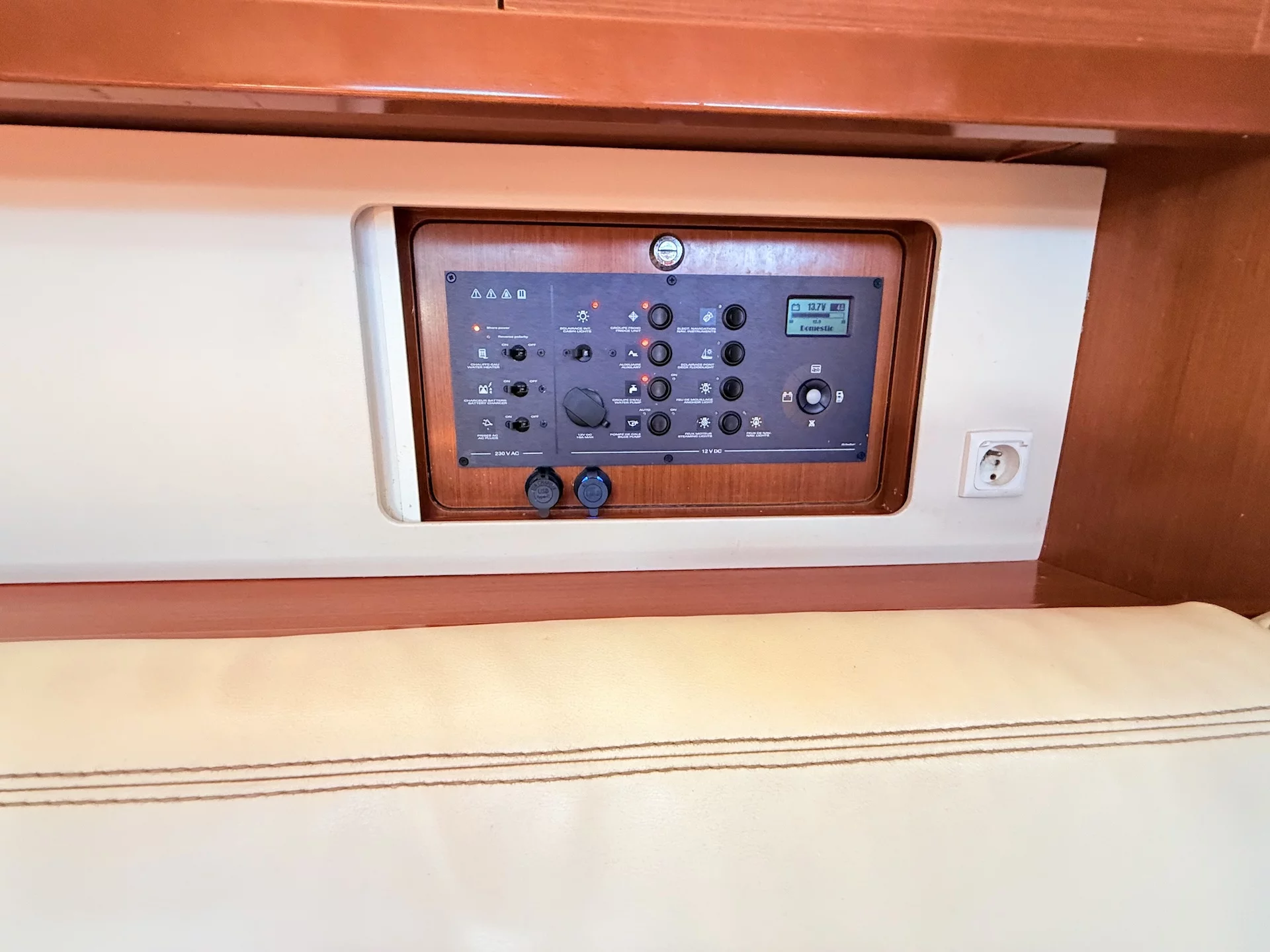 Oceanis 41 (Sluničko)  - 22