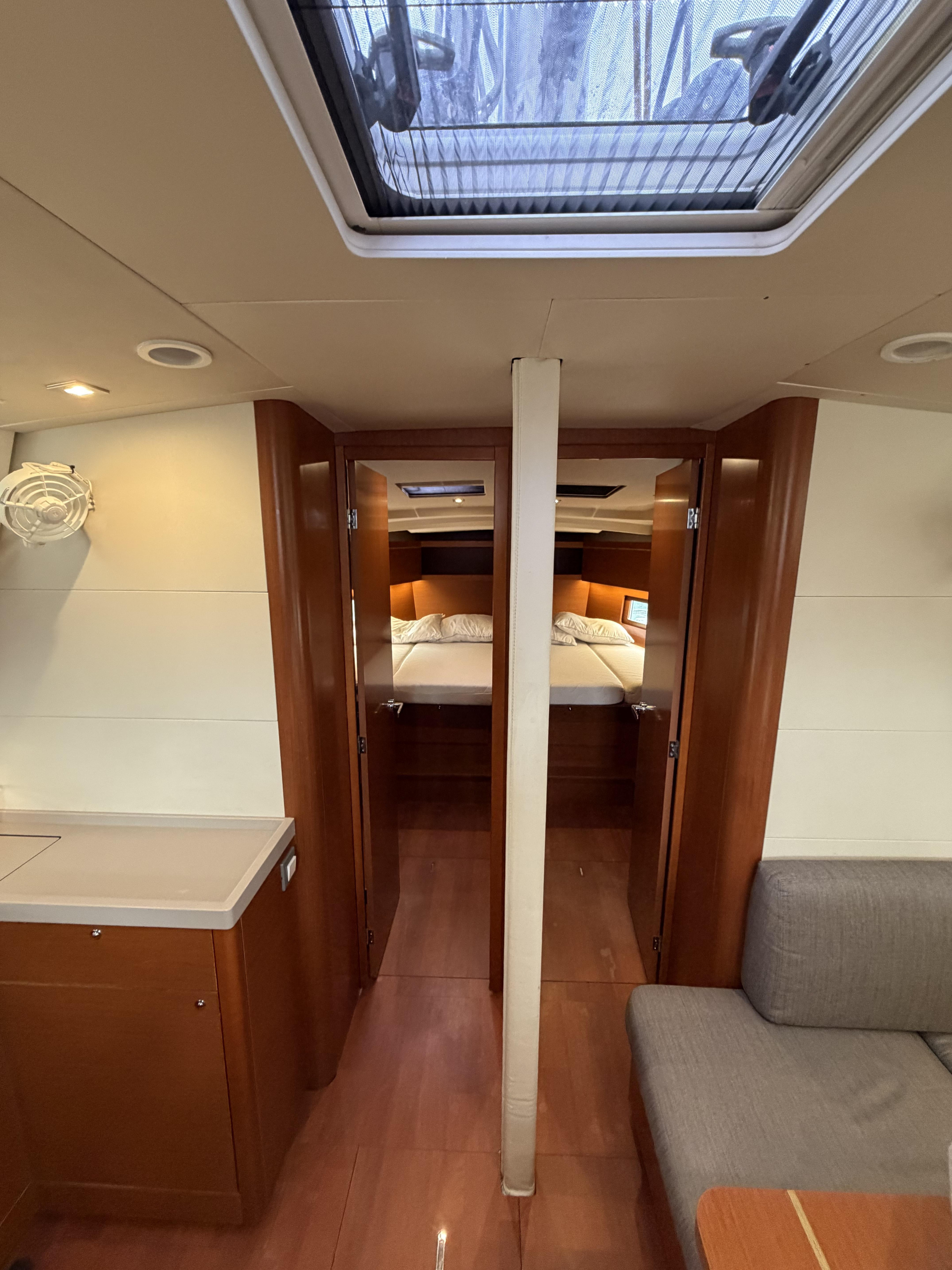 Oceanis 46.1 — photo 17
