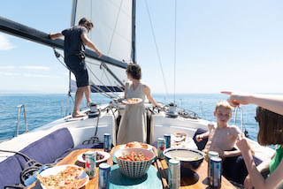 Bavaria 49 — photo 4