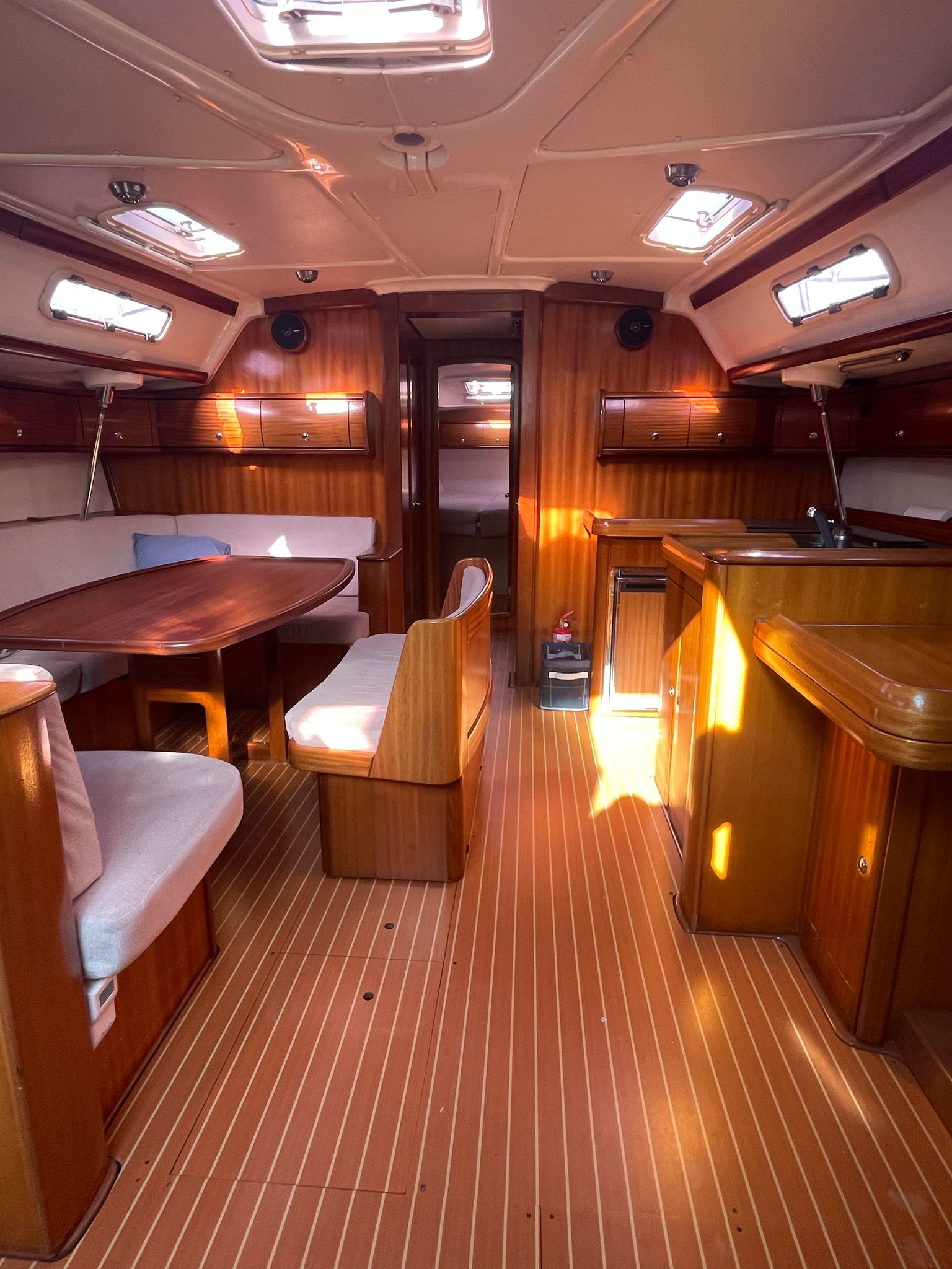 Bavaria 49 — photo 7