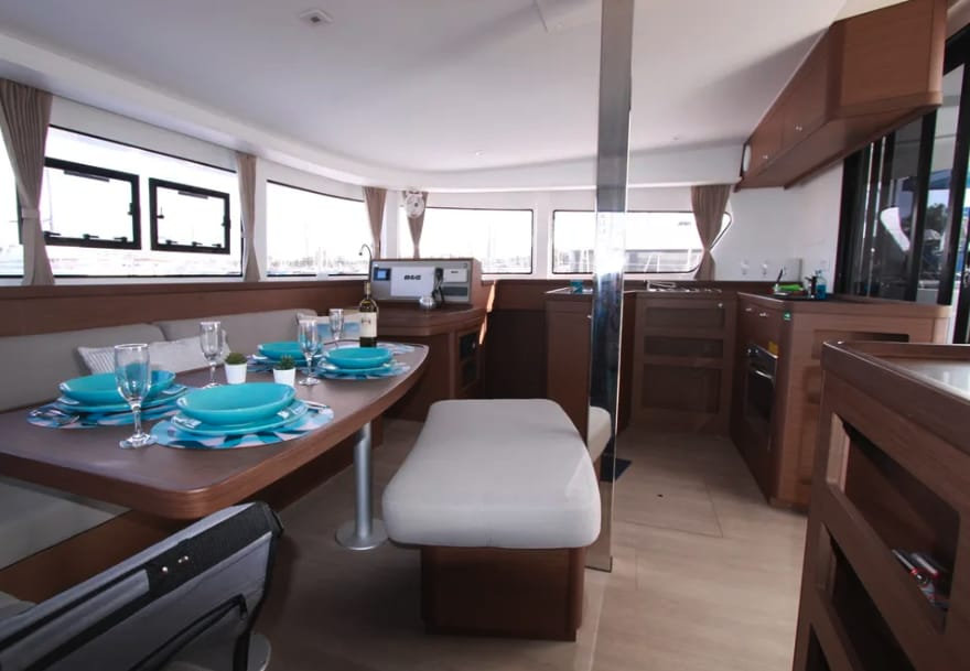 Lagoon 42 S — photo 16