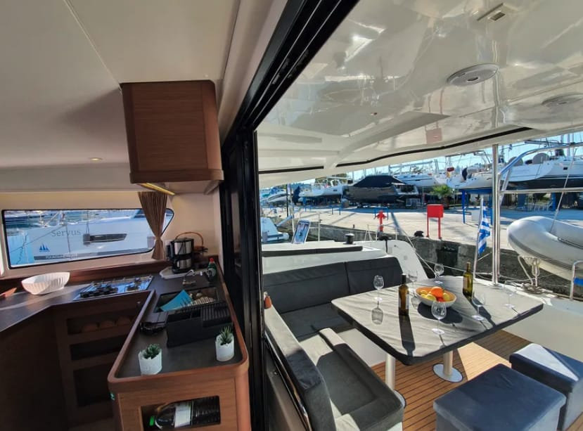Lagoon 42 S — photo 25