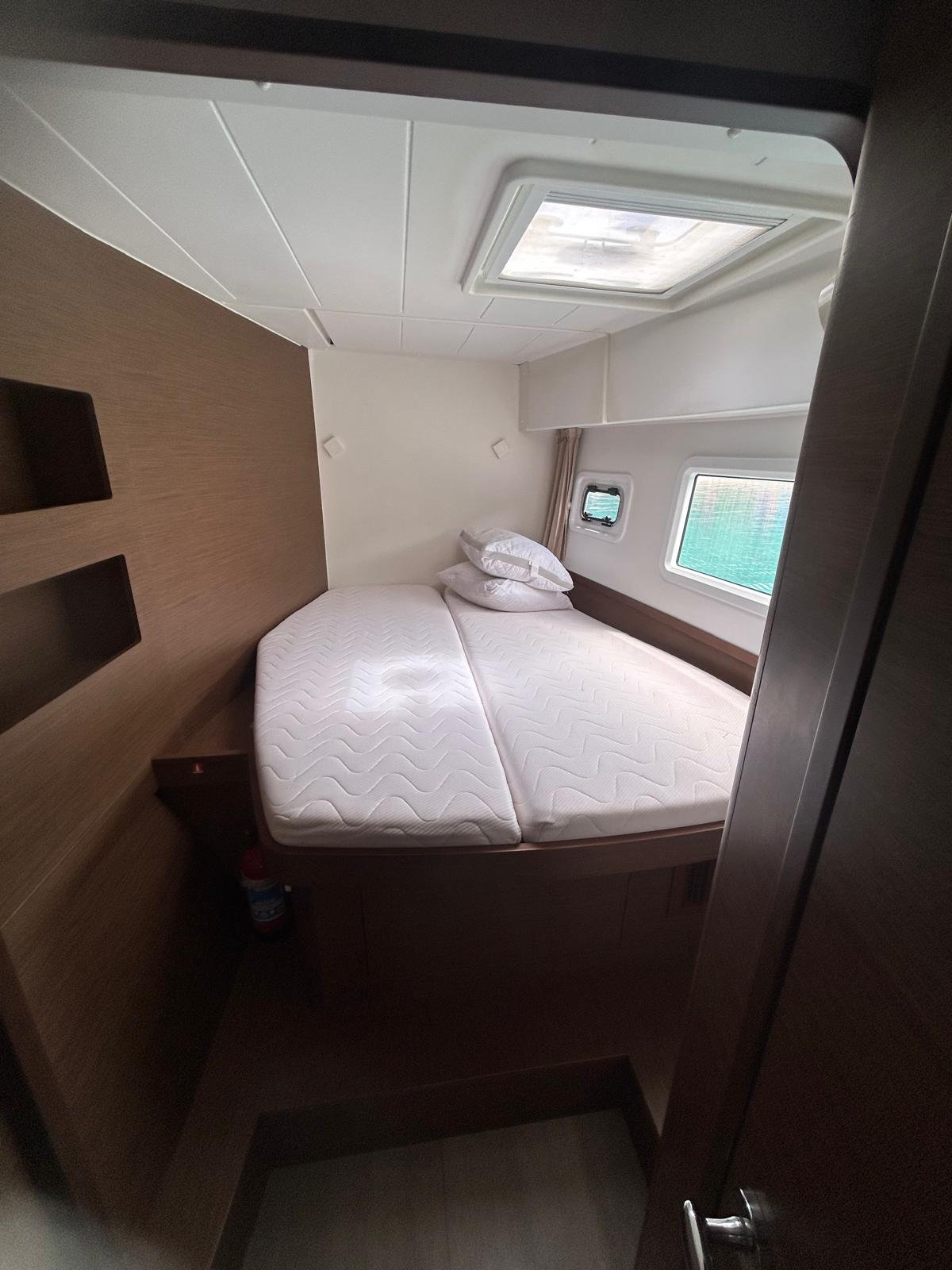 Lagoon 42 S — photo 31