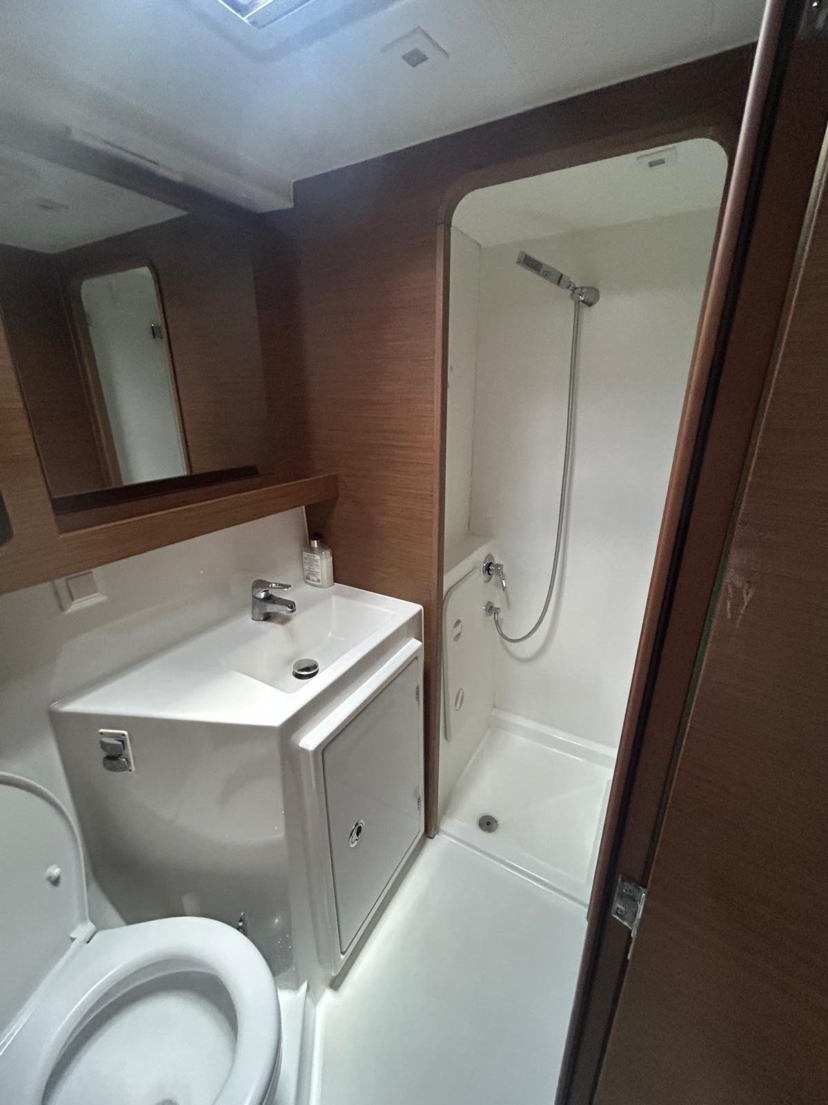 Lagoon 42 S — photo 11