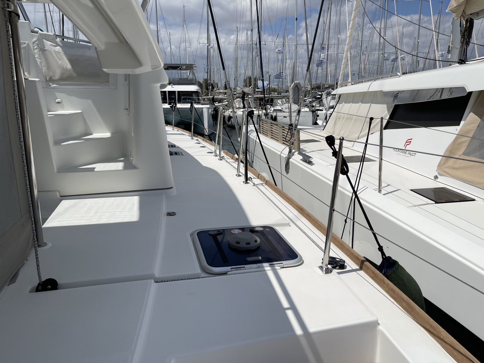 Lagoon 450 F — photo 13
