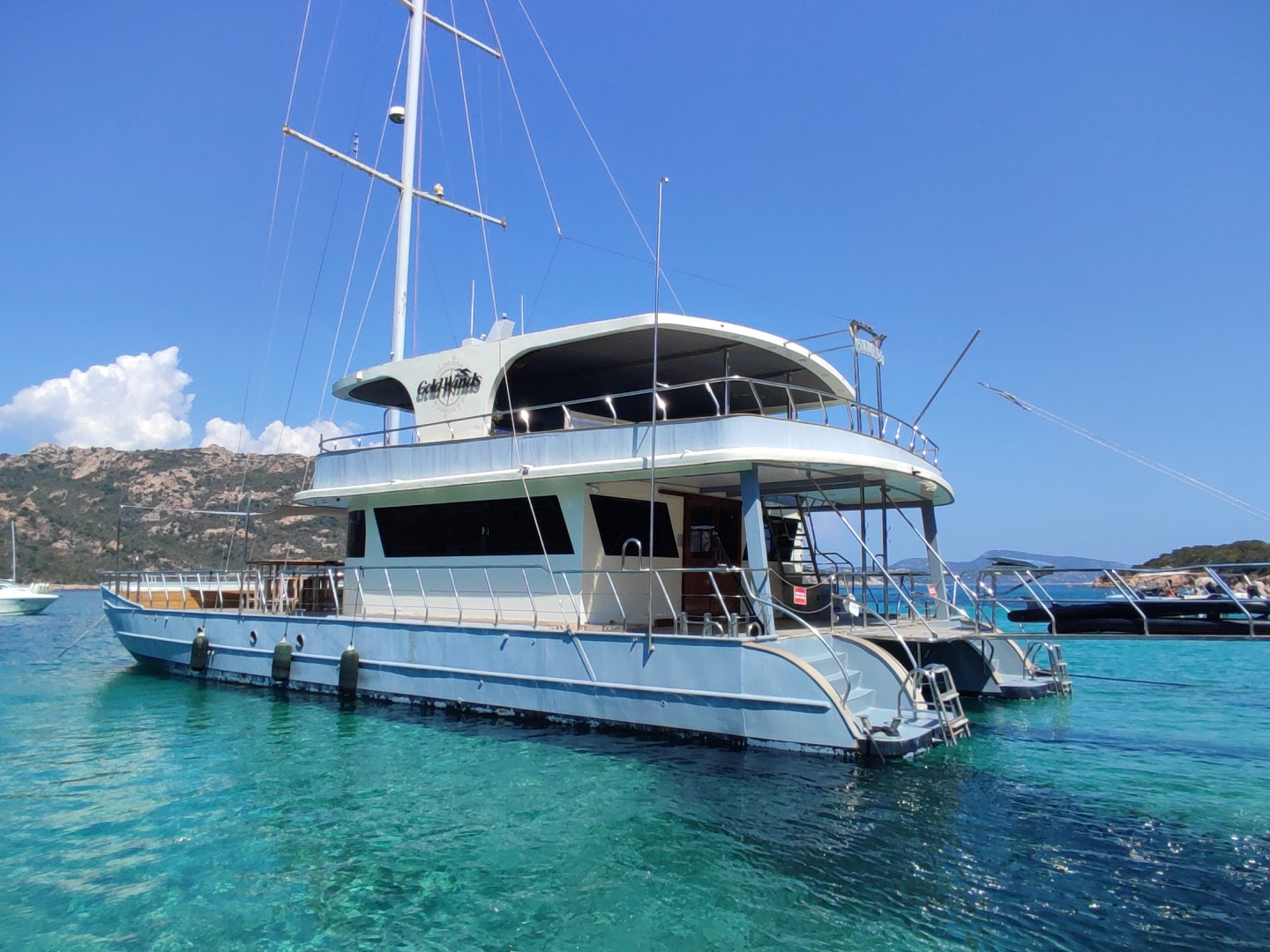 Motor Sailor Catamaran — photo 1