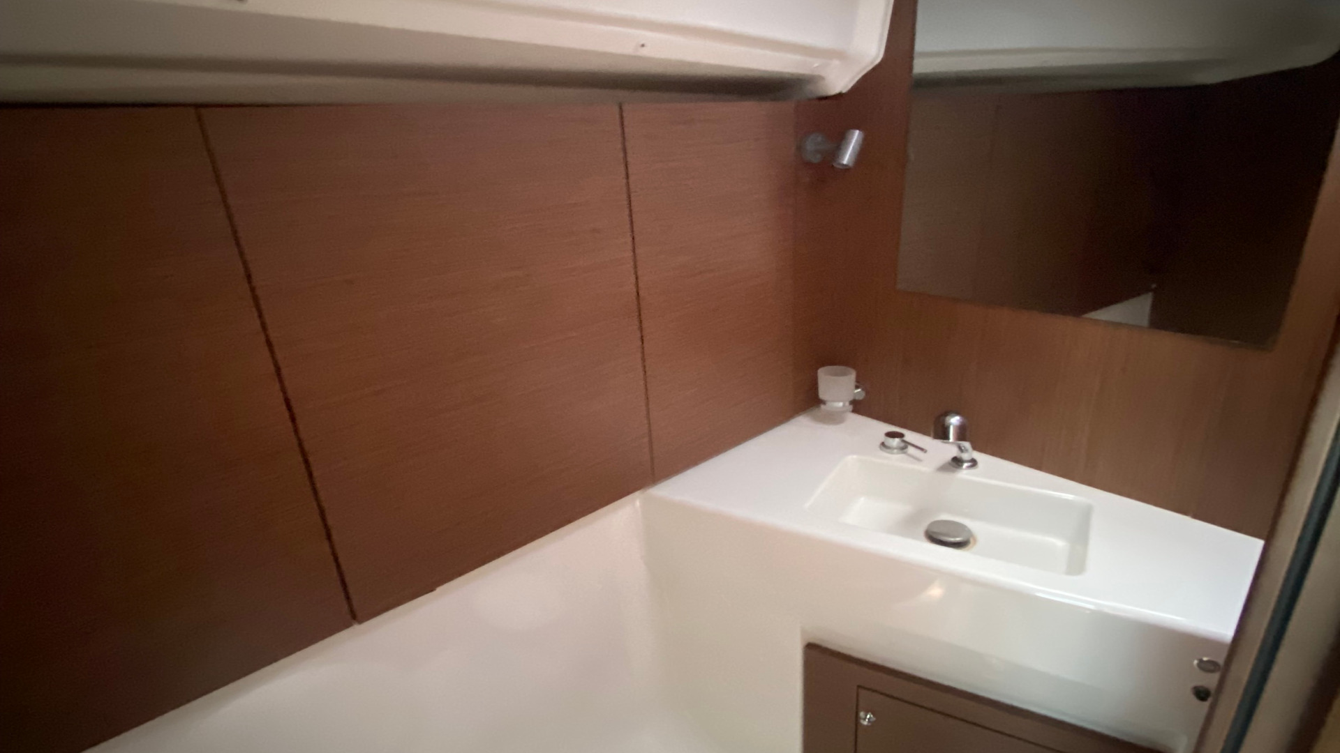 Photo #7 - Oceanis 40.1 (3 double and 1 bunk beds) (ARIA) en Skiathos - 18574