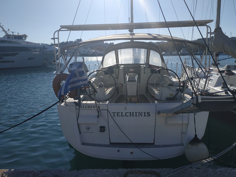 Sun Odyssey 409 — photo 1