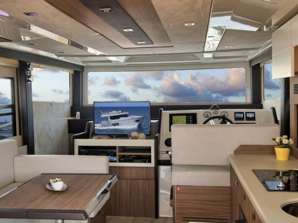 Cranchi T43 Eco Trawler — photo 11