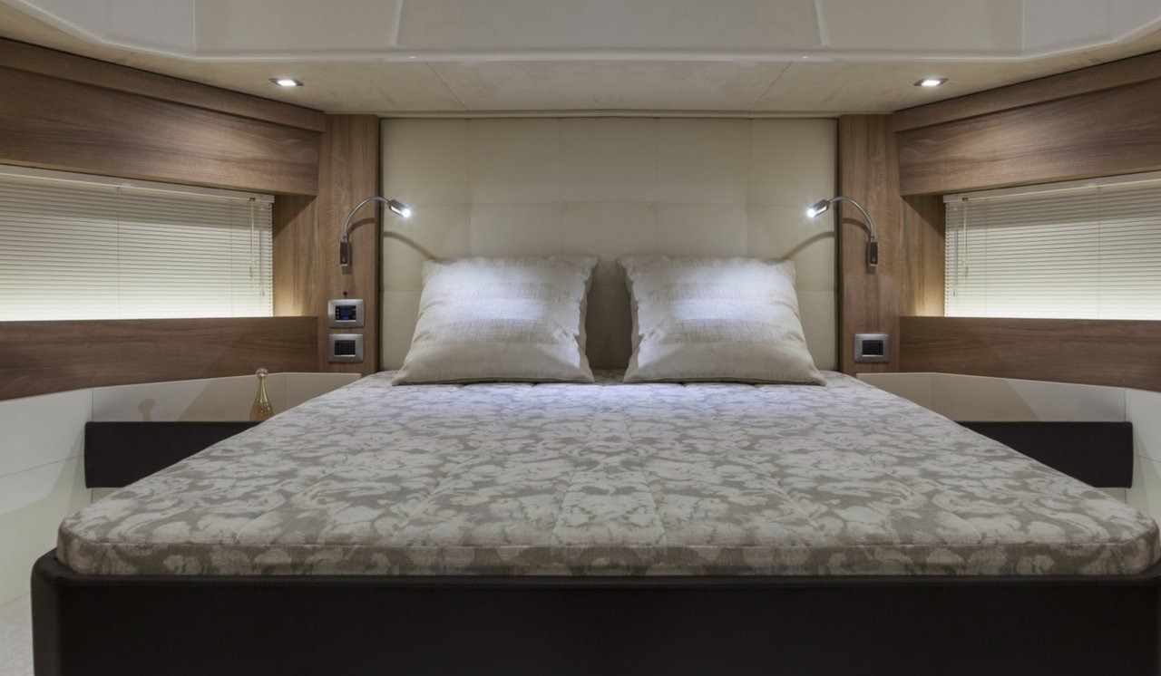 Cranchi T43 Eco Trawler — photo 9