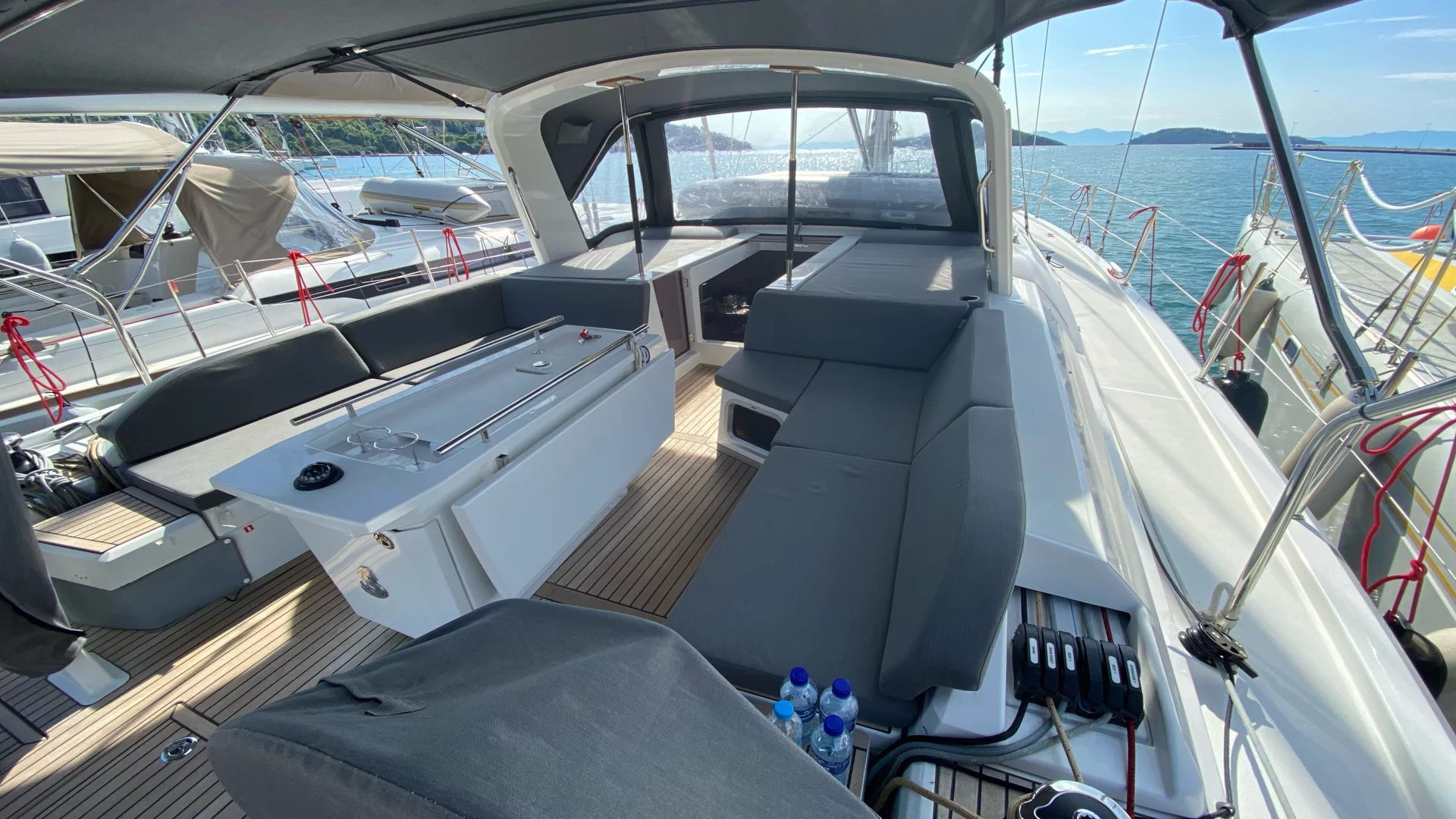 Oceanis 51.1 (AC, Gen, Watermaker) (CAPTAIN GEORGE AC.Gen, W.Maker)  - 16