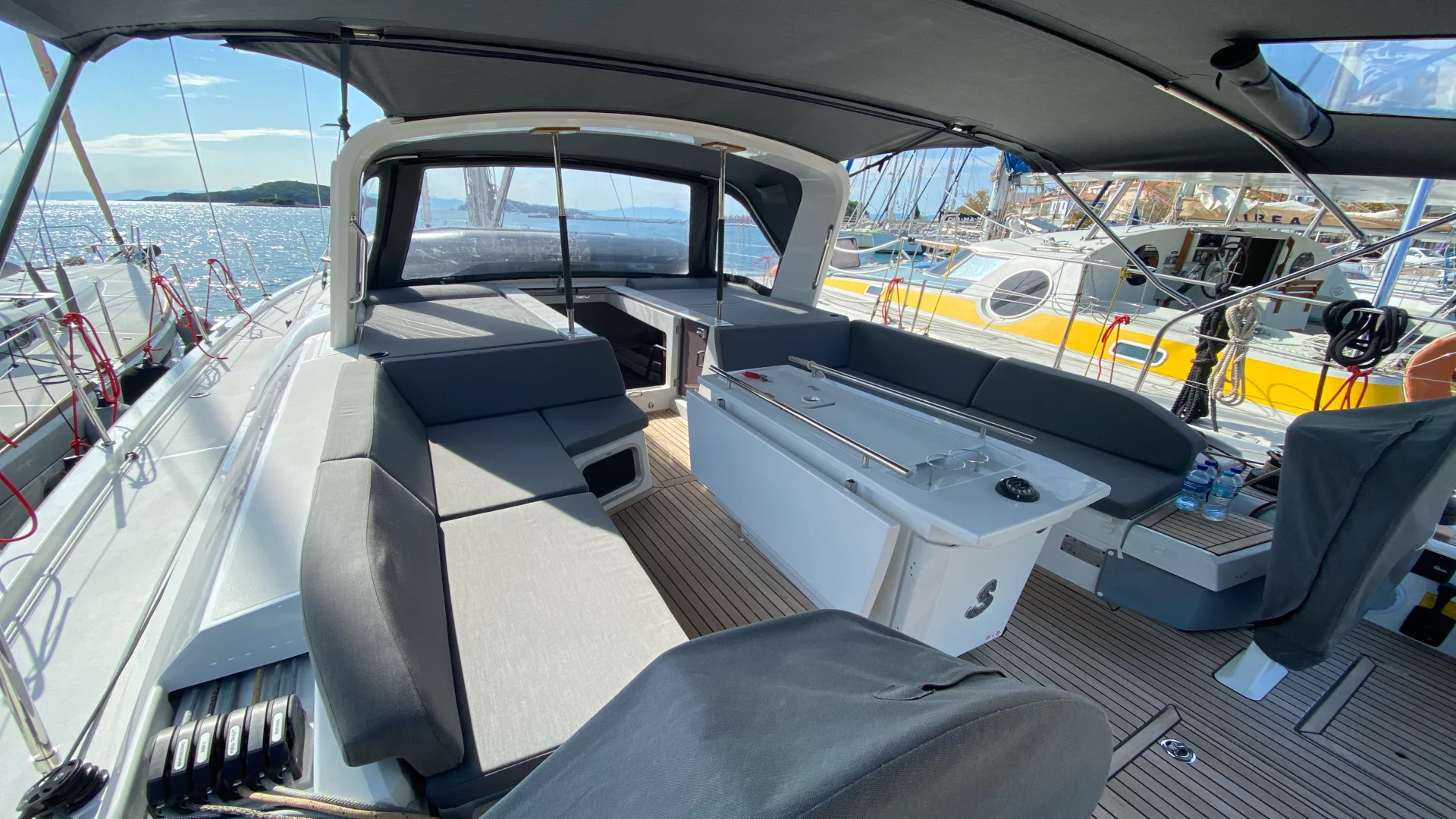 Oceanis 51.1 (AC, Gen, Watermaker) (CAPTAIN GEORGE AC.Gen, W.Maker)  - 4