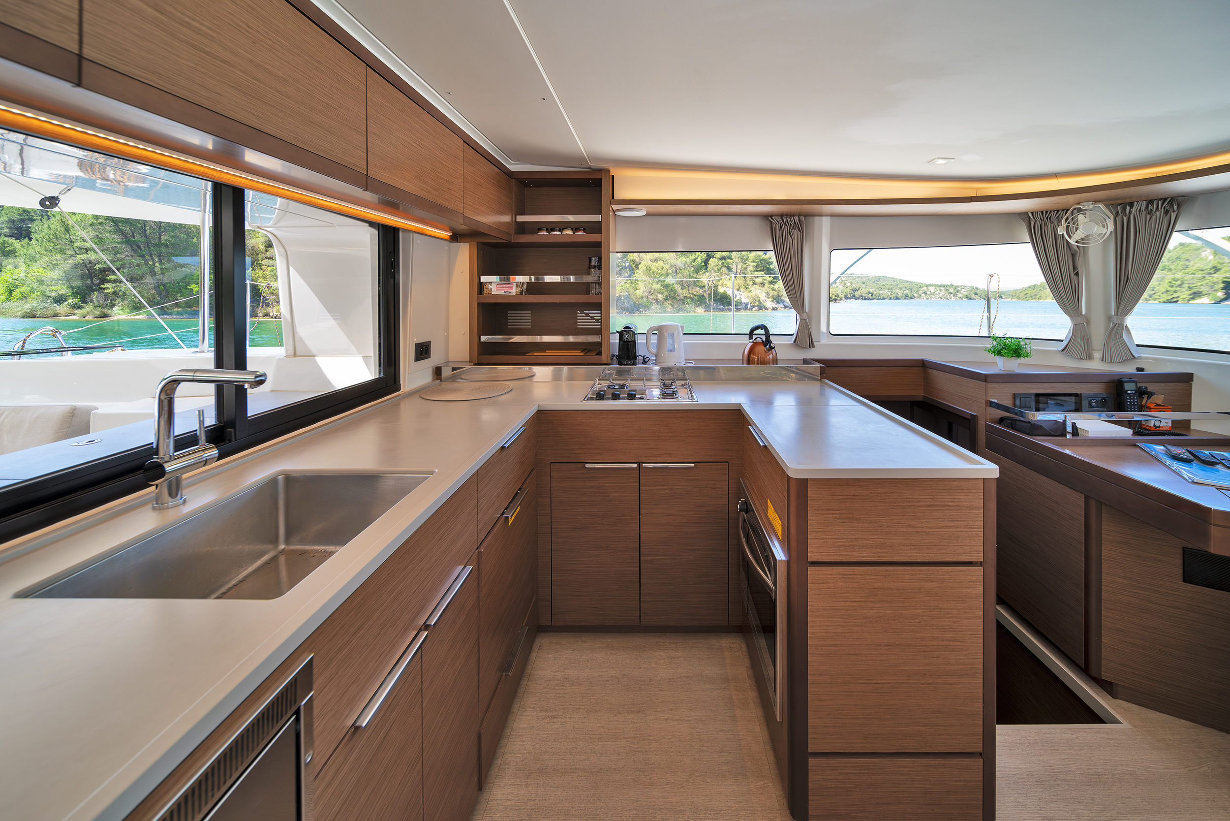 Lagoon 46 & GEN & WM — photo 12