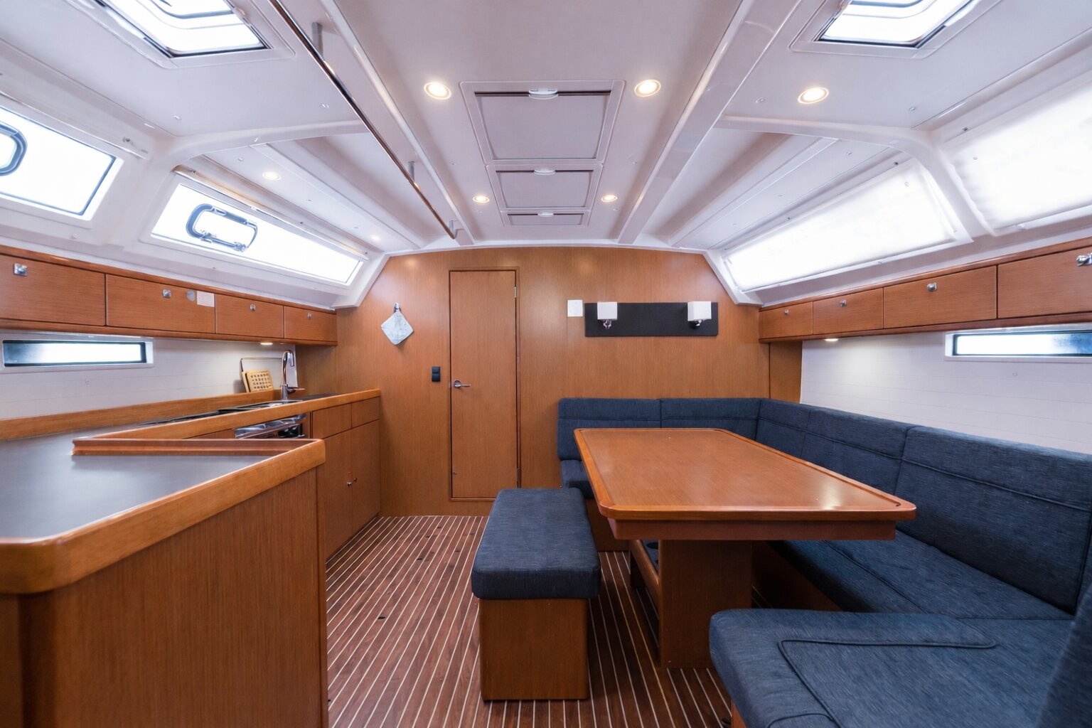 Bavaria Cruiser 46 — photo 3