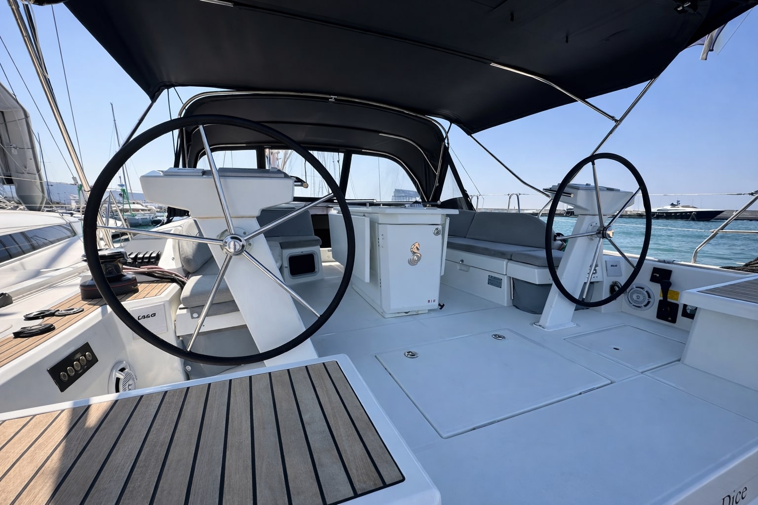 Oceanis 51.1 — photo 5
