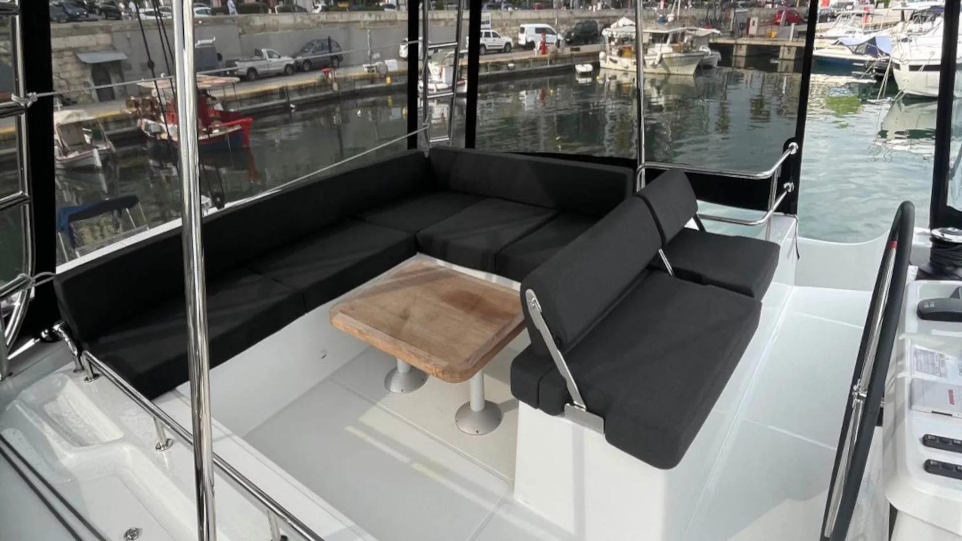 Lagoon 51 (LUXURY Equipped, SKIPPERED only) (AEGEUS (, Gen, W.Maker, Teak cockpit, underwater lights))  - 8