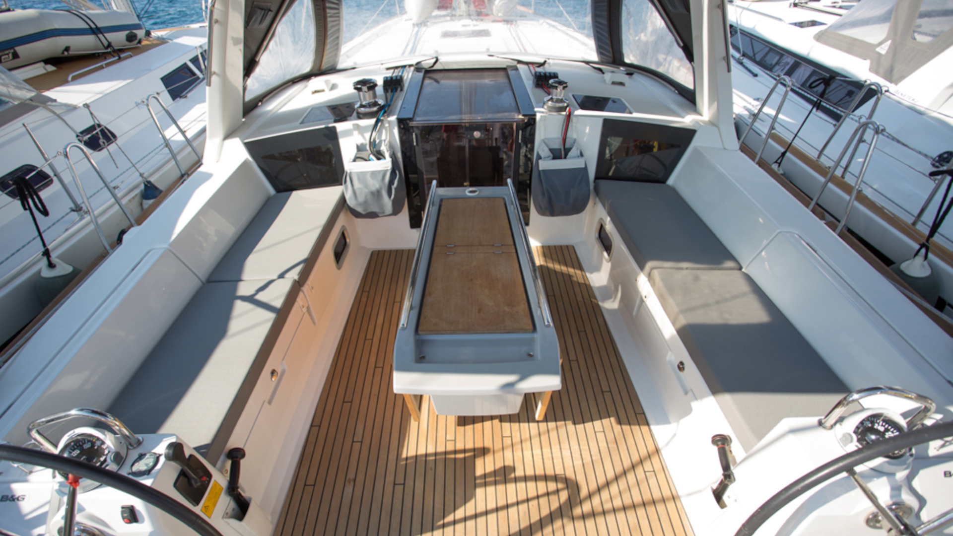 Photo #3 - Oceanis 45 (DAEDALUS) in Skiathos - 8701