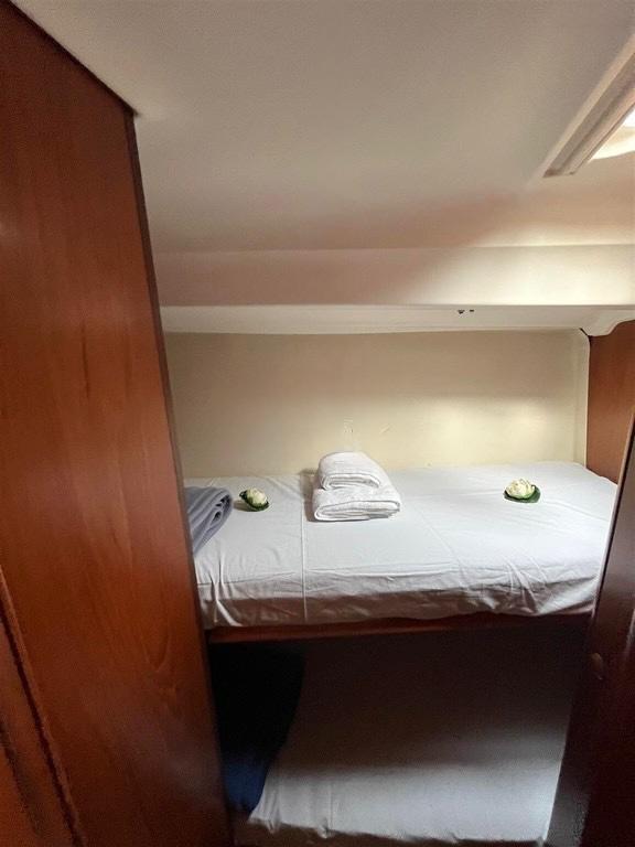 Sun Odyssey 43 — photo 12