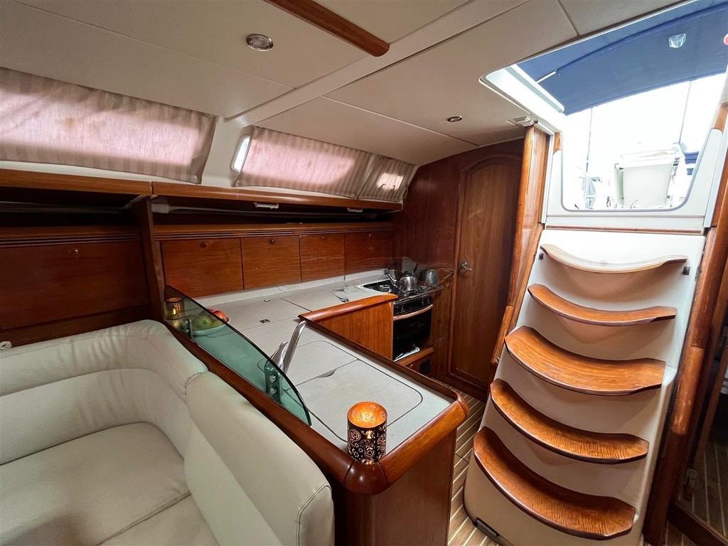 Sun Odyssey 43 — photo 10